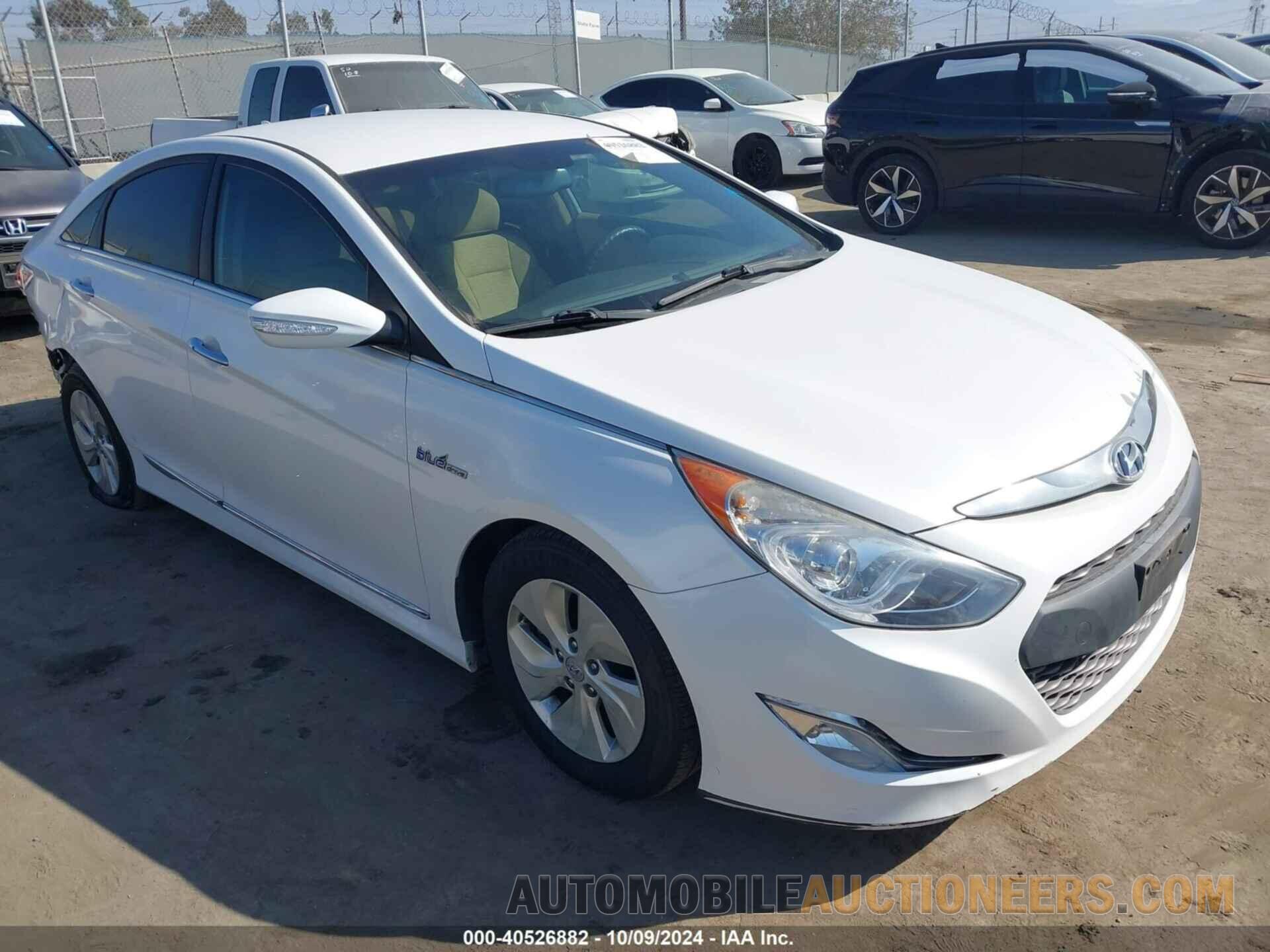 KMHEC4A47FA130927 HYUNDAI SONATA HYBRID 2015