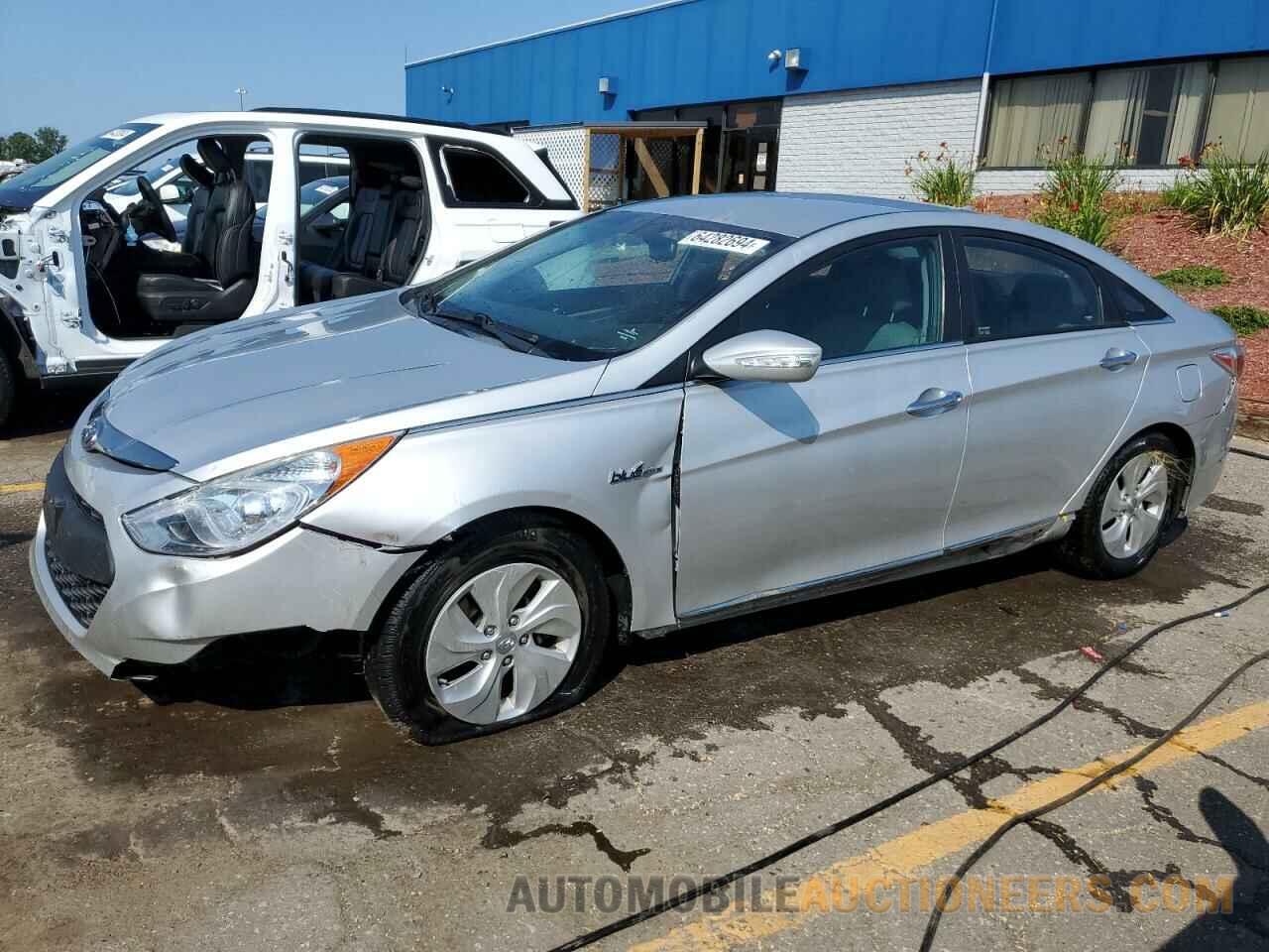 KMHEC4A48DA084506 HYUNDAI SONATA 2013