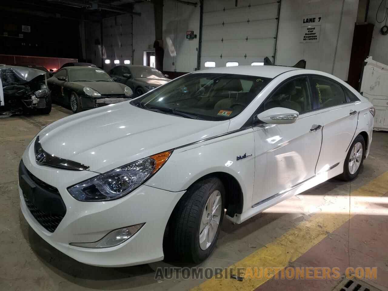 KMHEC4A48FA137143 HYUNDAI SONATA 2015