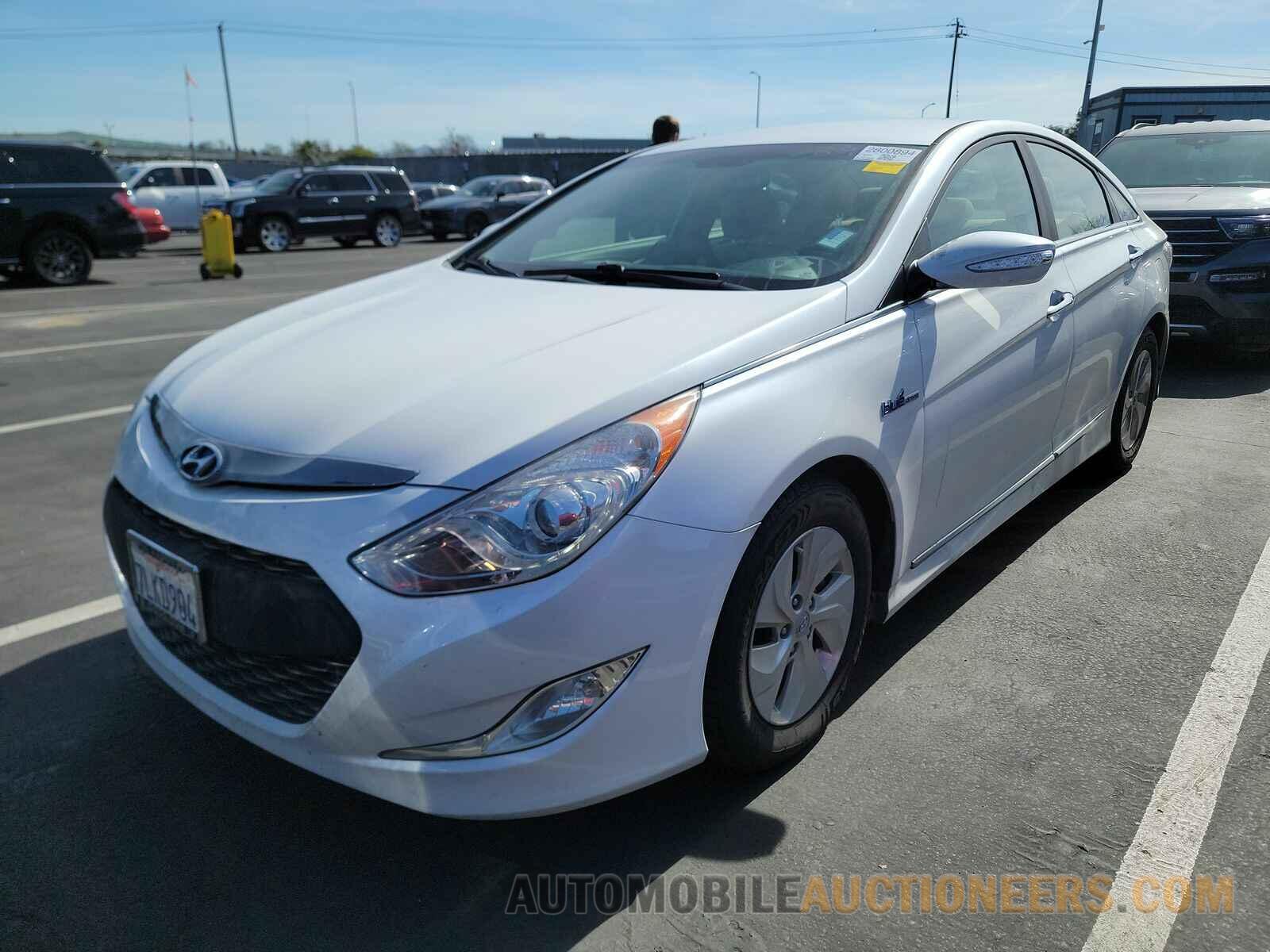 KMHEC4A48FA137546 Hyundai Sonata 2015