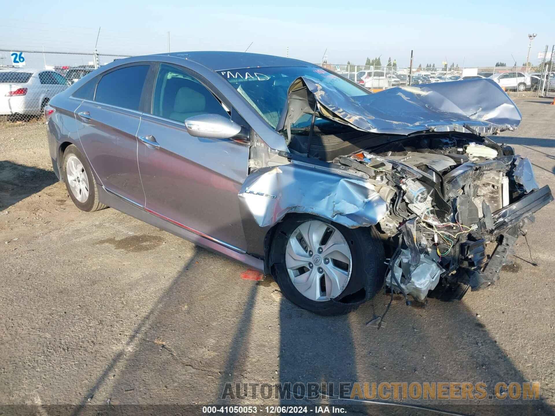 KMHEC4A48FA137627 HYUNDAI SONATA HYBRID 2015