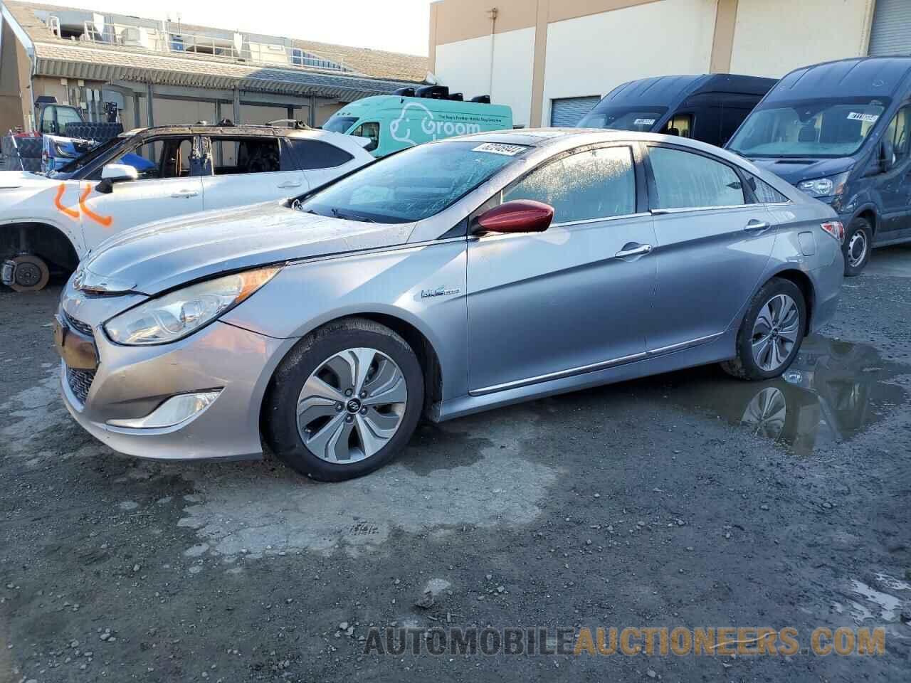 KMHEC4A49FA123509 HYUNDAI SONATA 2015