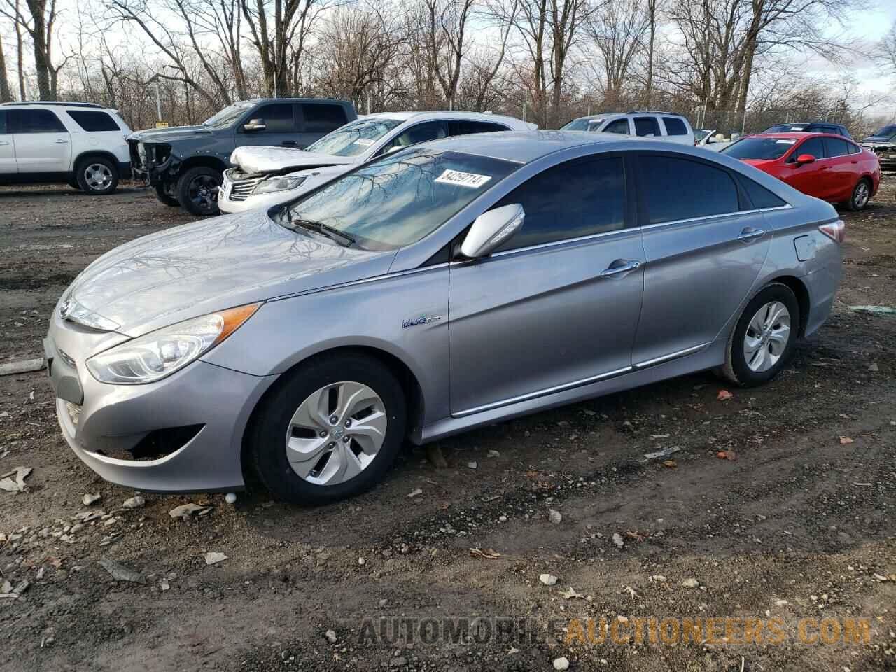 KMHEC4A49FA137328 HYUNDAI SONATA 2015