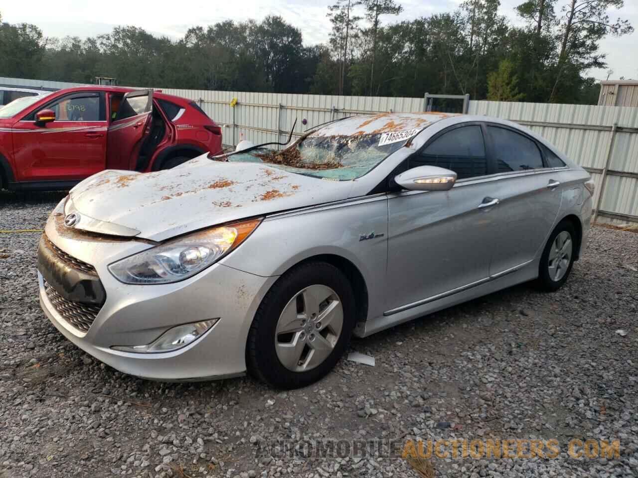 KMHEC4A4XBA003065 HYUNDAI SONATA 2011