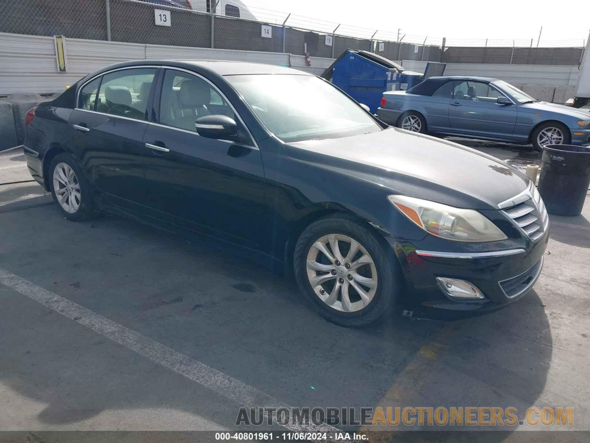 KMHGC4DD3DU215554 HYUNDAI GENESIS 2013