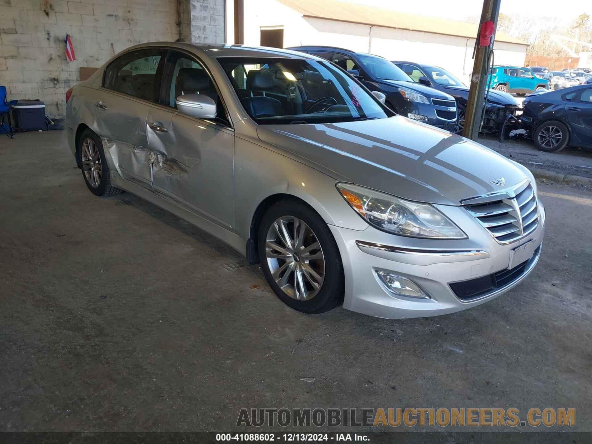 KMHGC4DD3DU257044 HYUNDAI GENESIS 2013