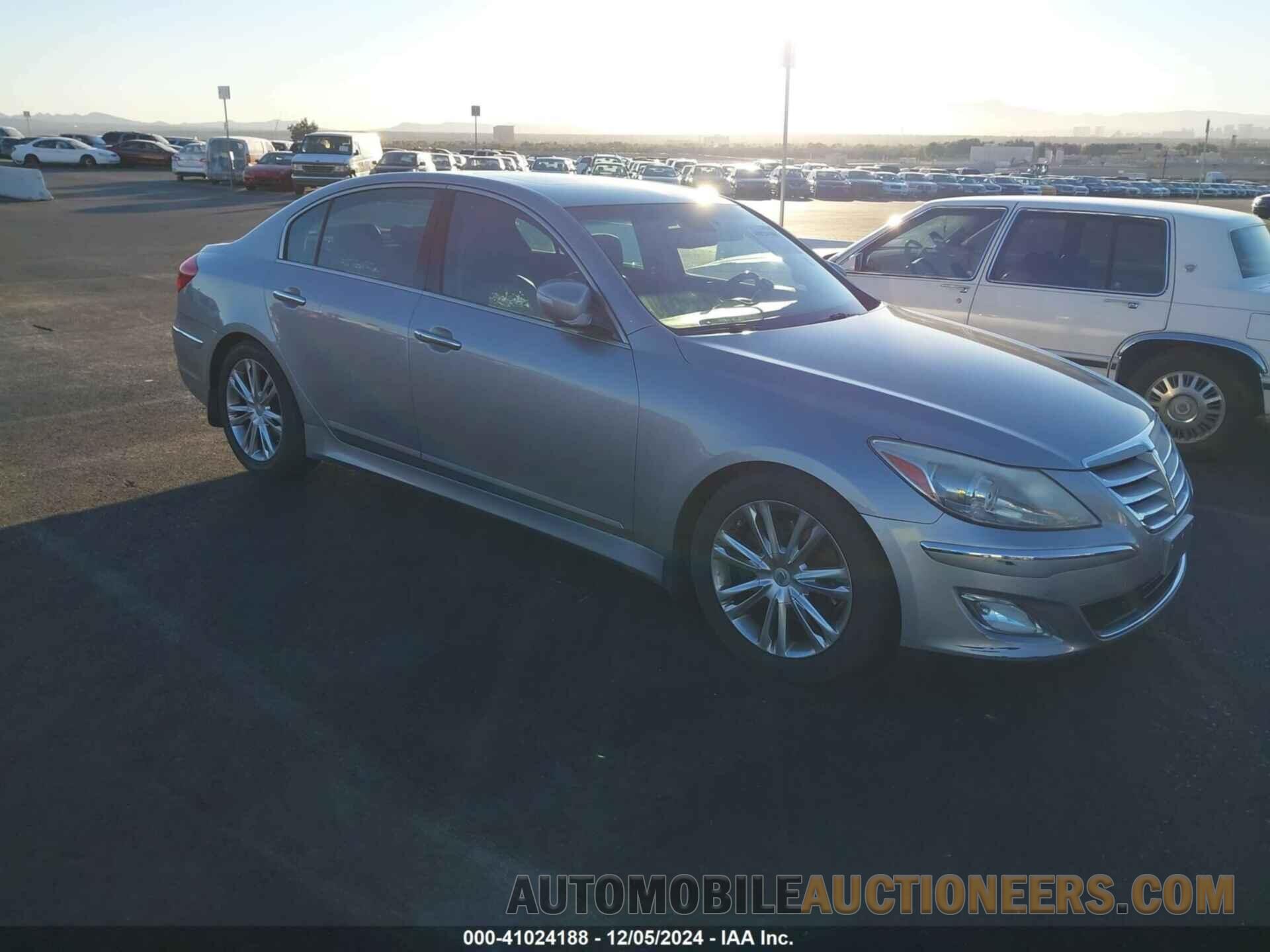 KMHGC4DD6DU224958 HYUNDAI GENESIS 2013