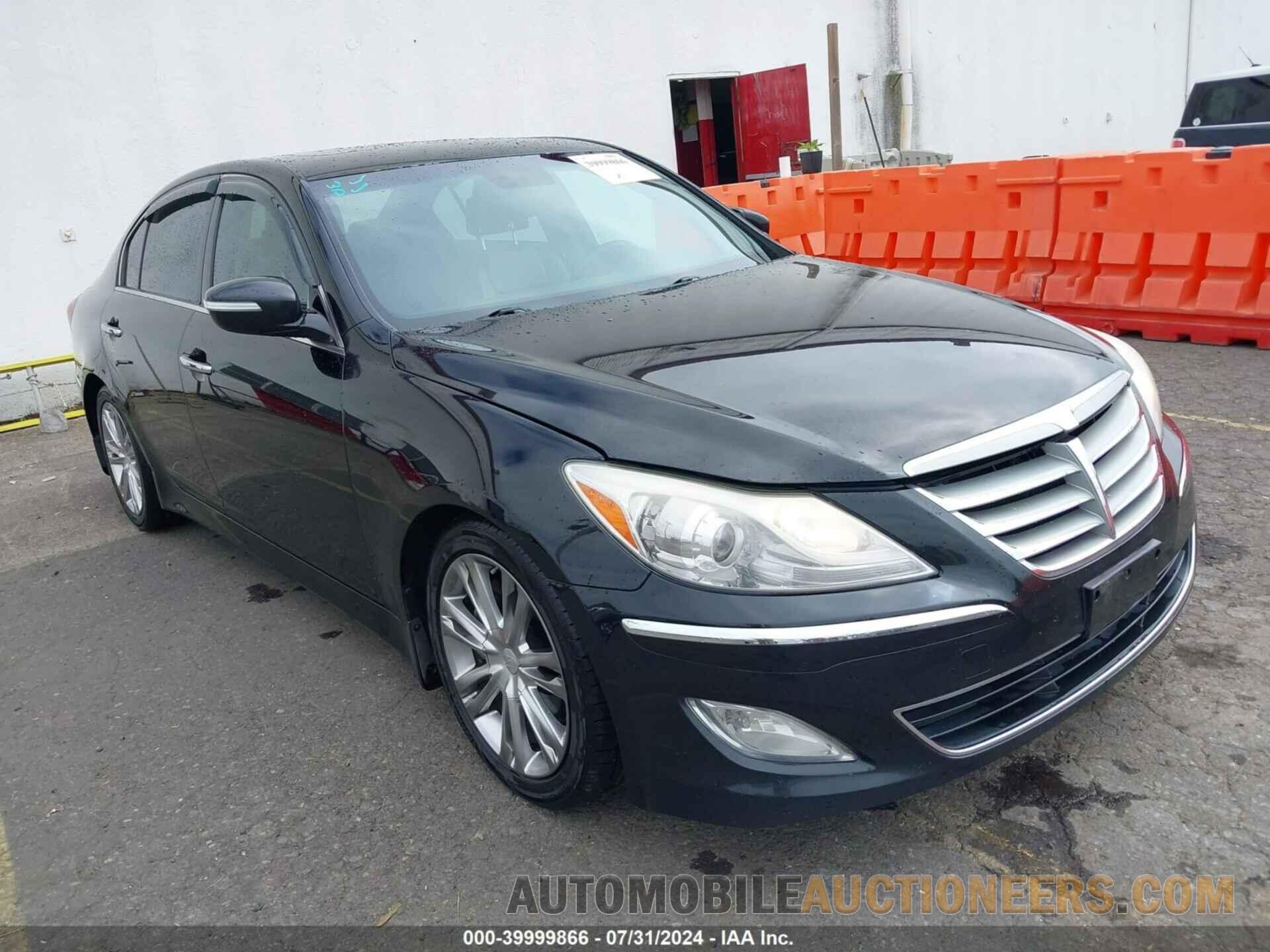 KMHGC4DD7DU248864 HYUNDAI GENESIS 2013