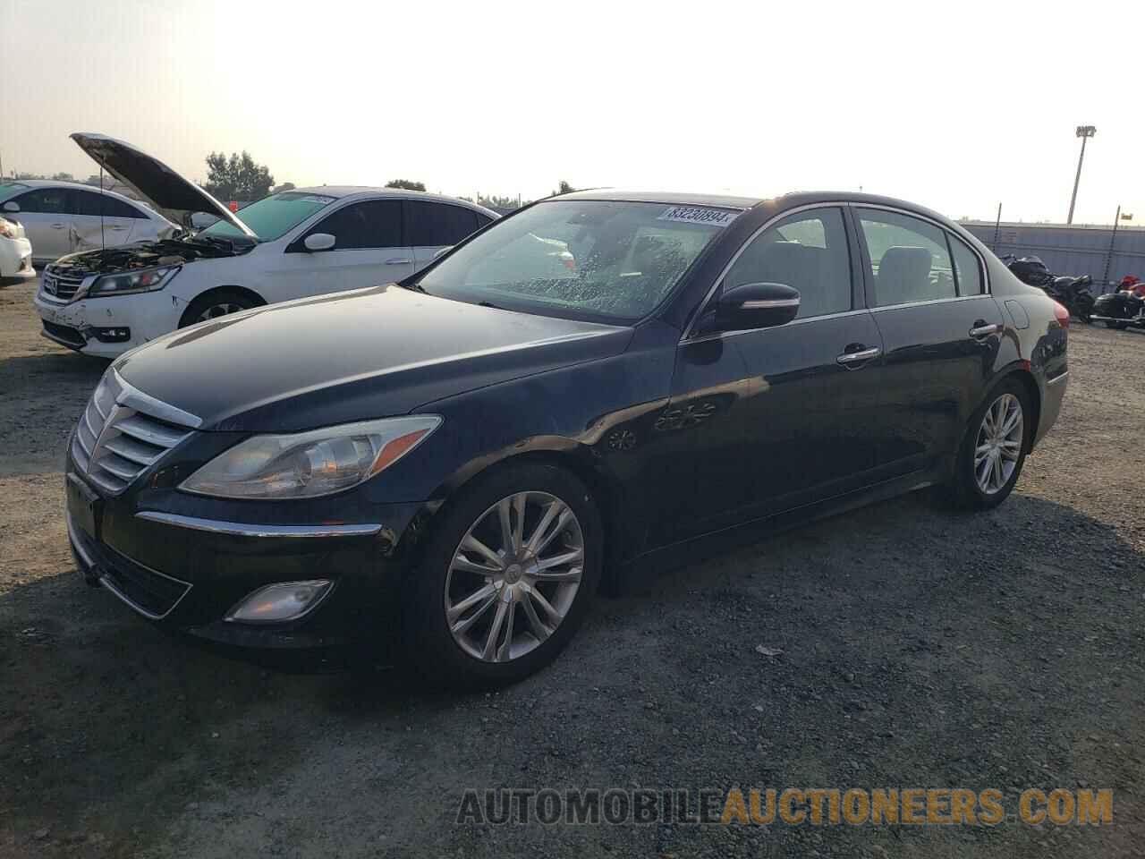 KMHGC4DD8DU228767 HYUNDAI GENESIS 2013