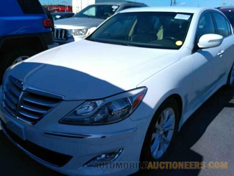 KMHGC4DD8DU245200 Hyundai Genesis 2013