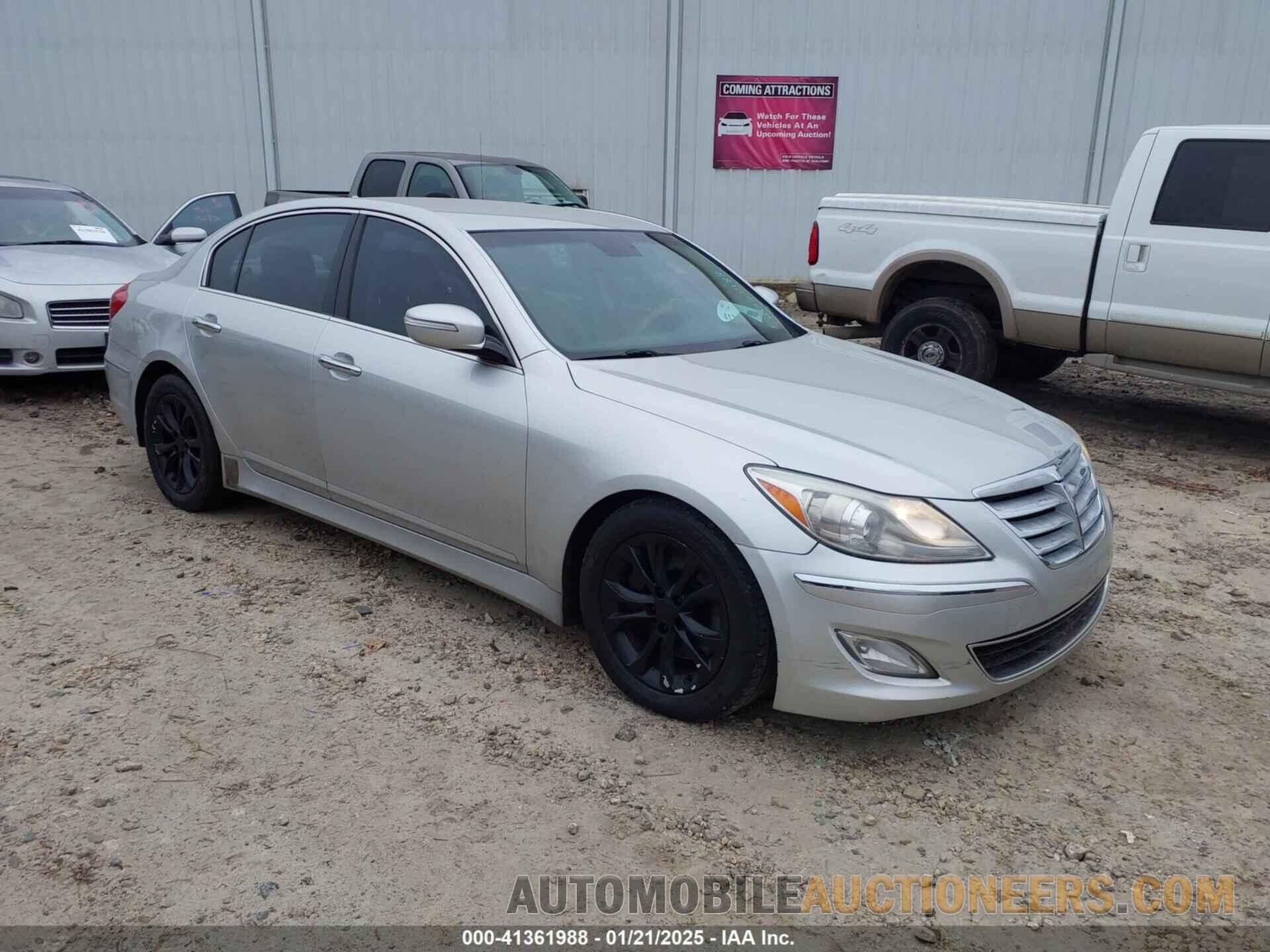 KMHGC4DD9DU219642 HYUNDAI GENESIS 2013