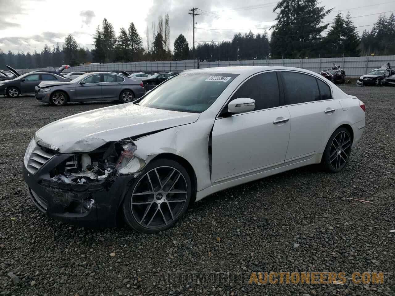 KMHGC4DE2BU137581 HYUNDAI GENESIS 2011