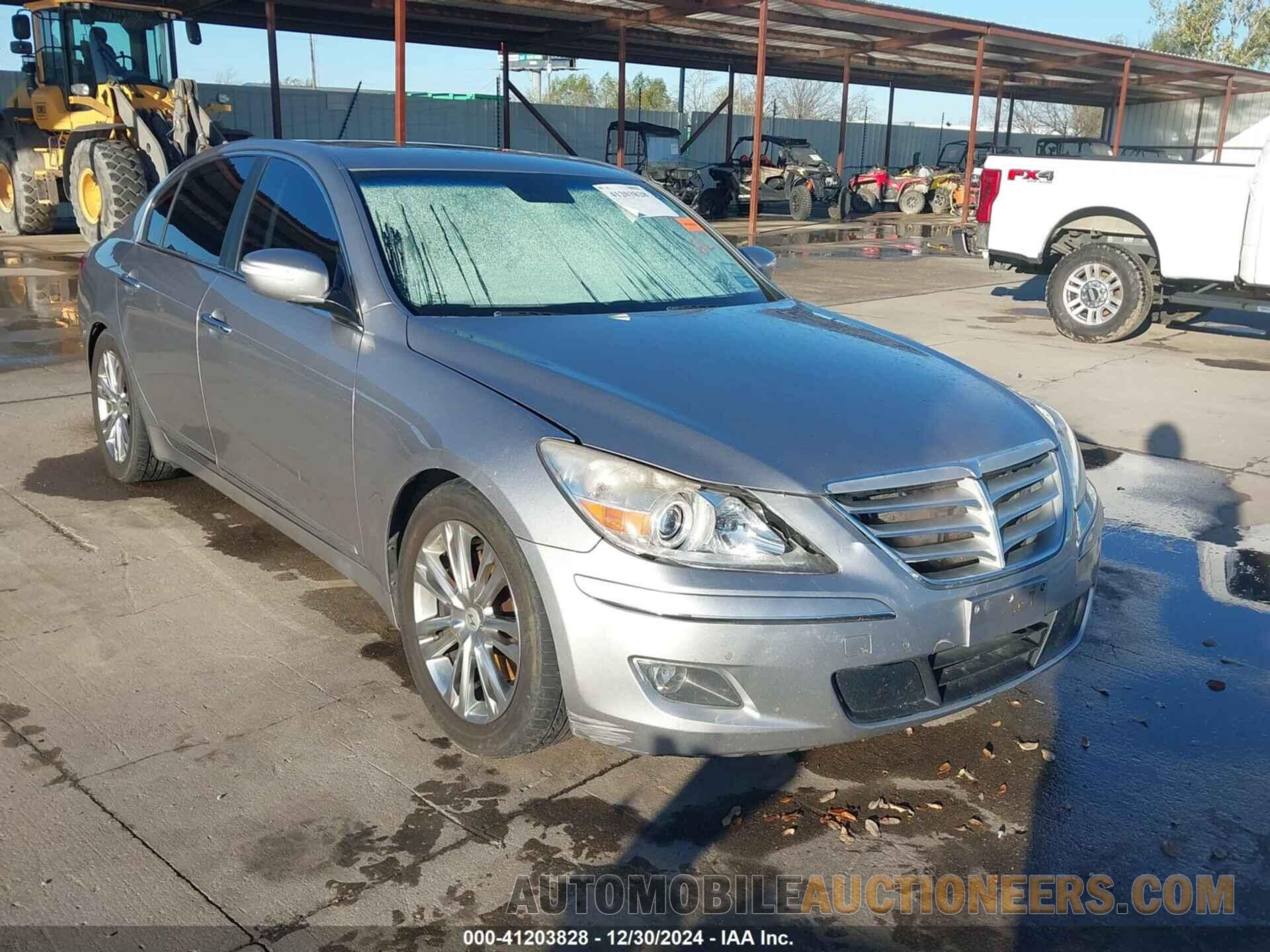 KMHGC4DF8BU119644 HYUNDAI GENESIS 2011