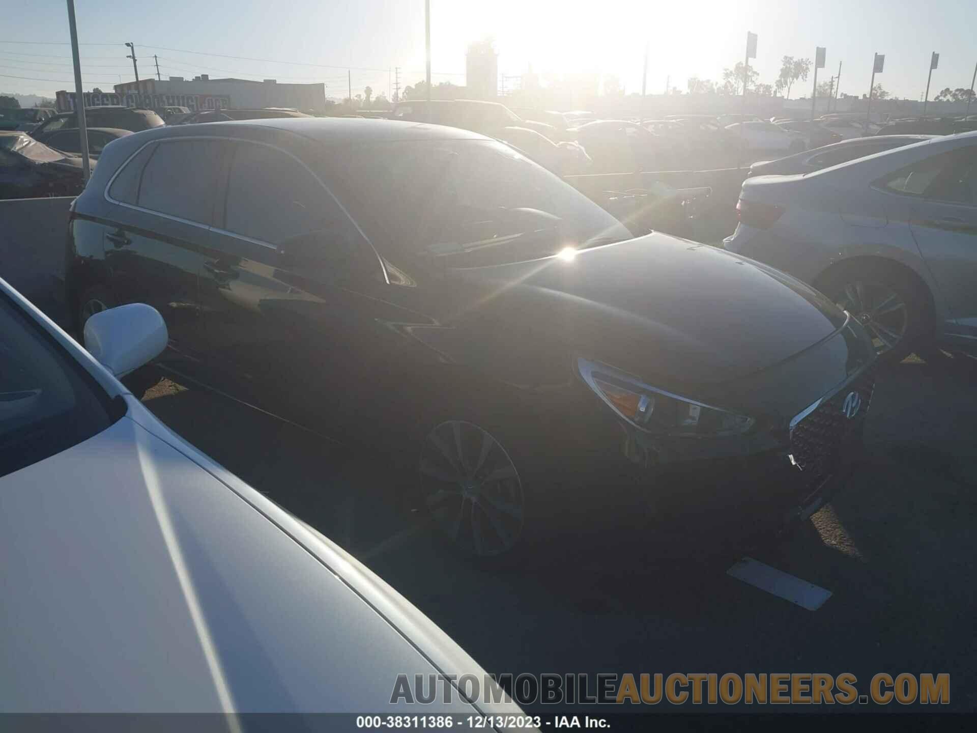 KMHH35LE2KU117861 HYUNDAI ELANTRA GT 2019