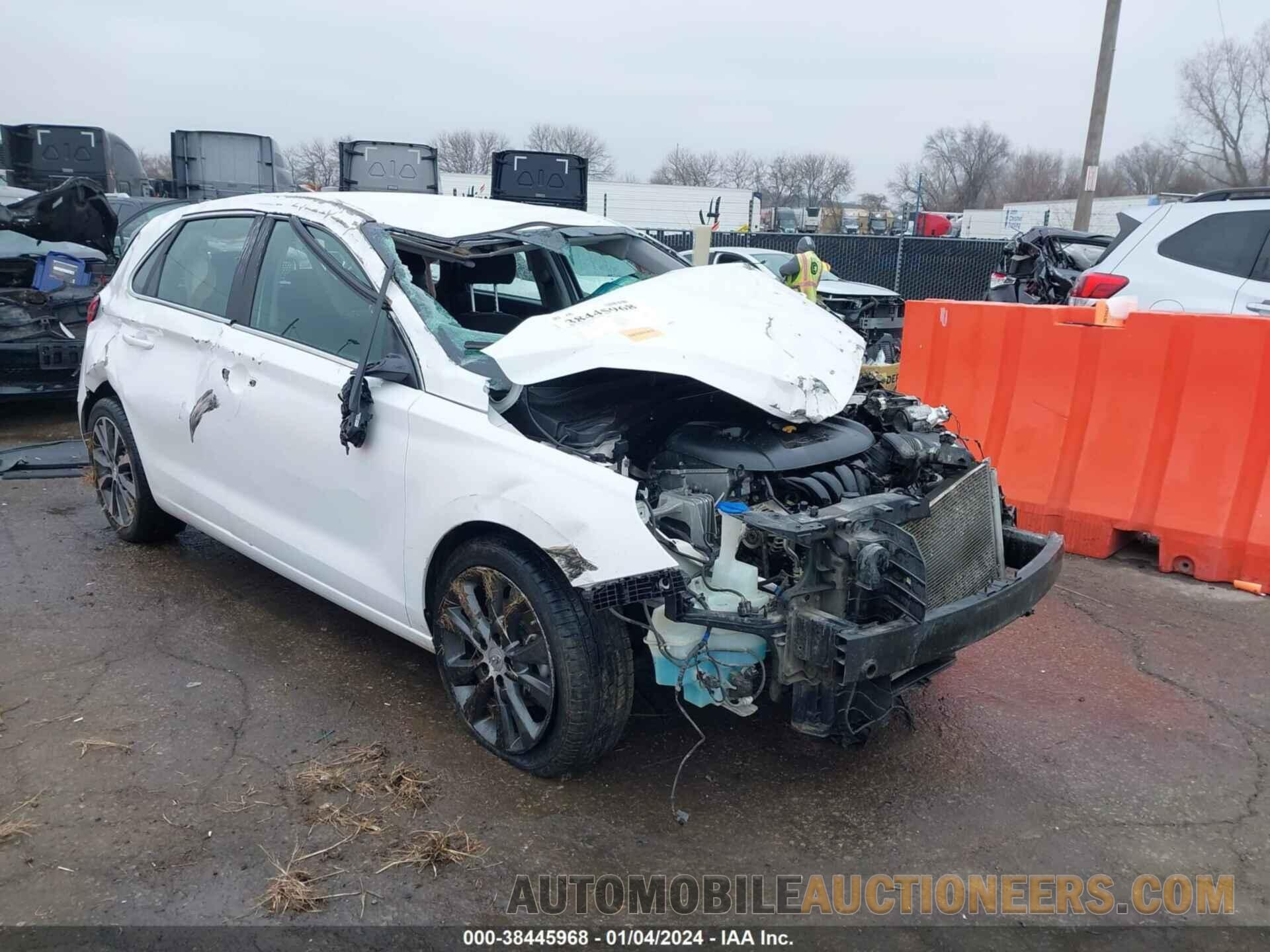 KMHH35LE3JU014575 HYUNDAI ELANTRA GT 2018