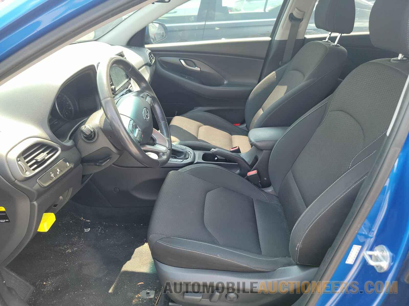 KMHH35LE7JU027054 Hyundai Elantra GT 2018