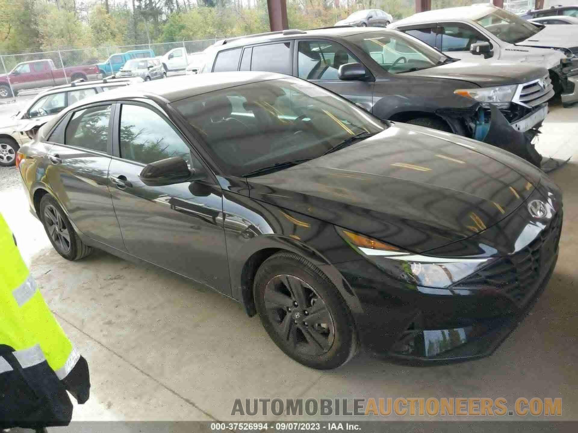 KMHLM4AG2NU355557 HYUNDAI ELANTRA 2022