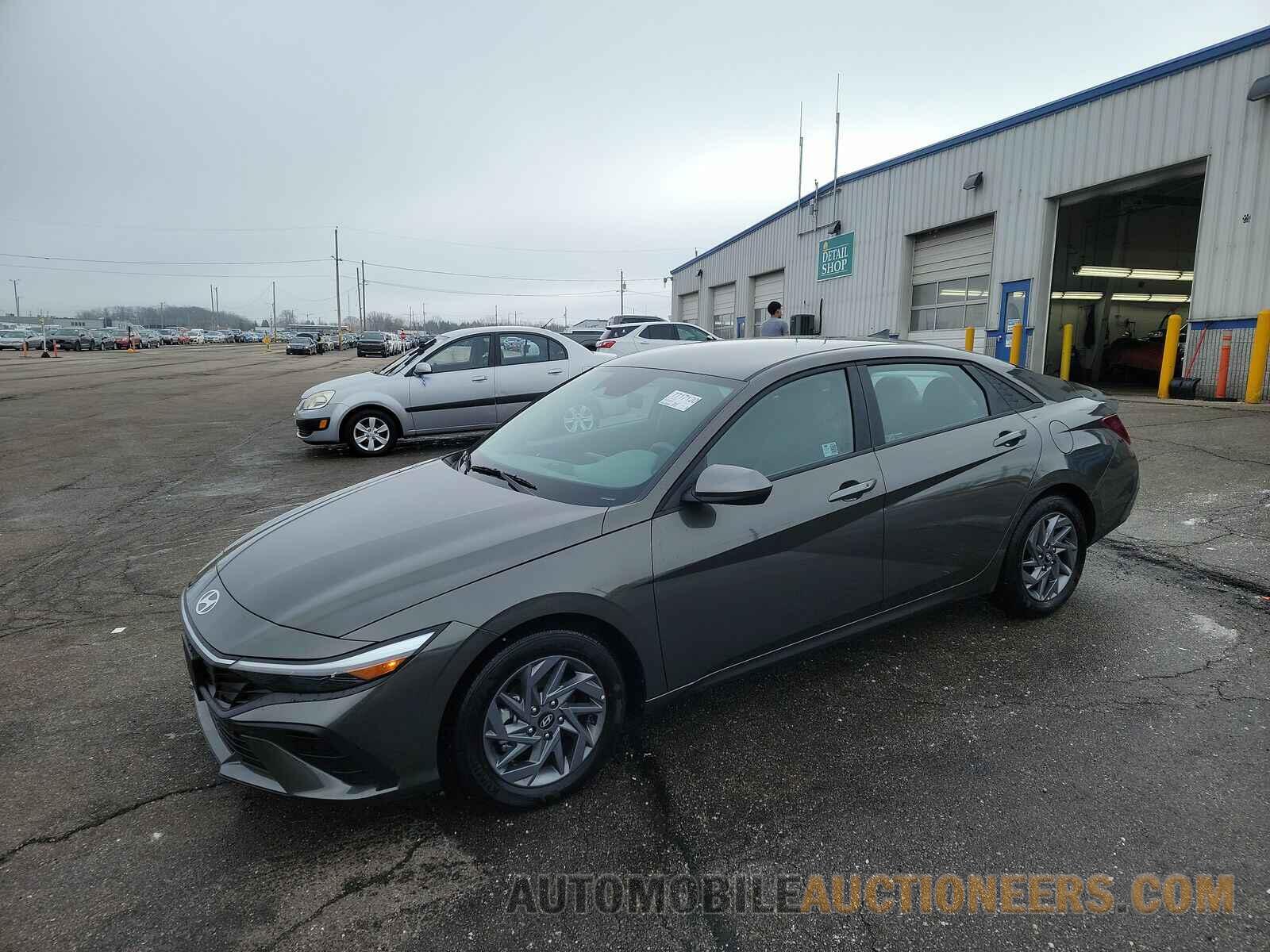 KMHLM4DG2RU642320 Hyundai Elantra 2024