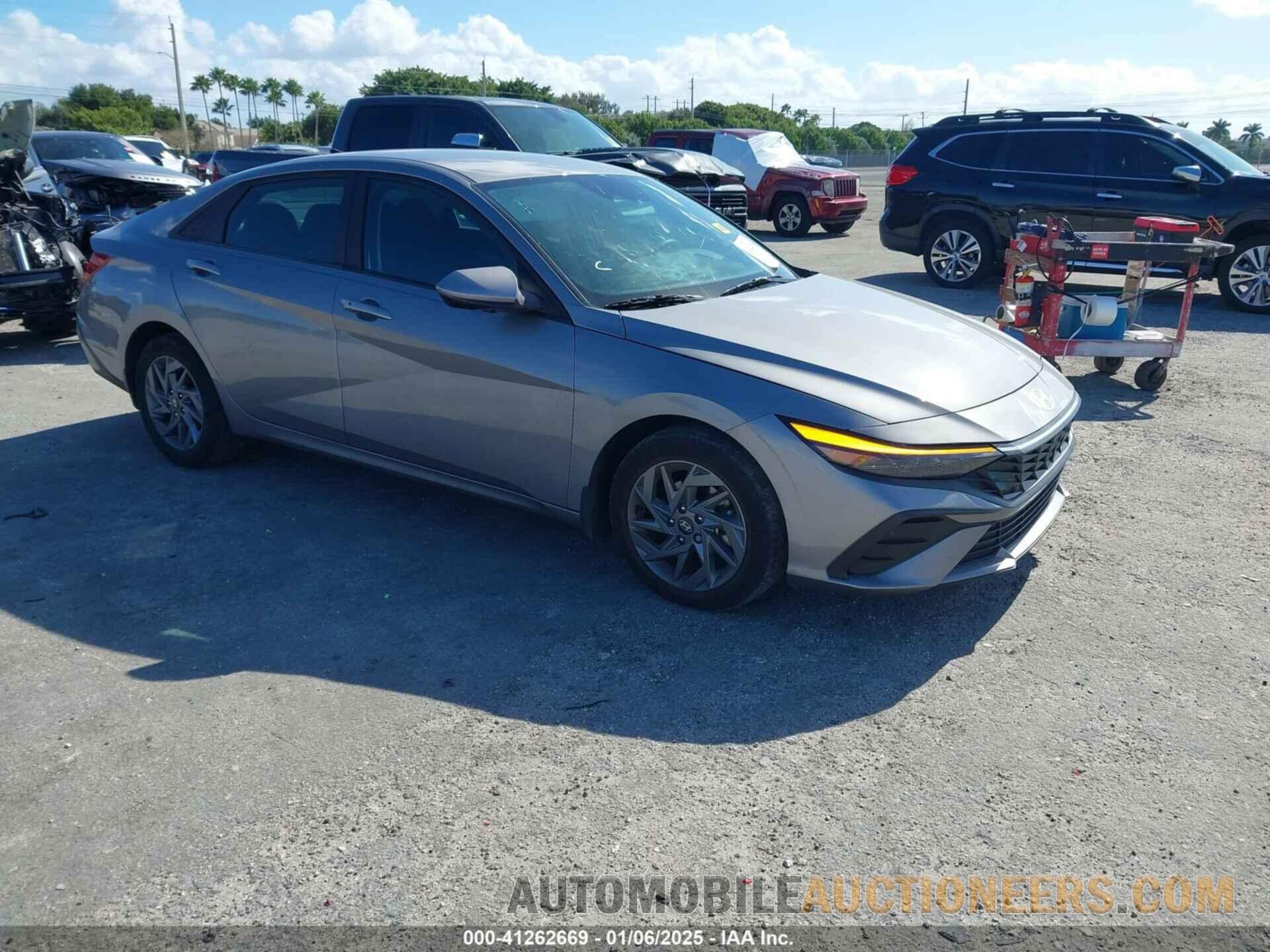 KMHLM4DG2RU663099 HYUNDAI ELANTRA 2024