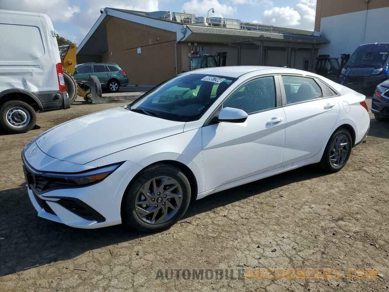 KMHLM4DG2RU750646 HYUNDAI ELANTRA 2024