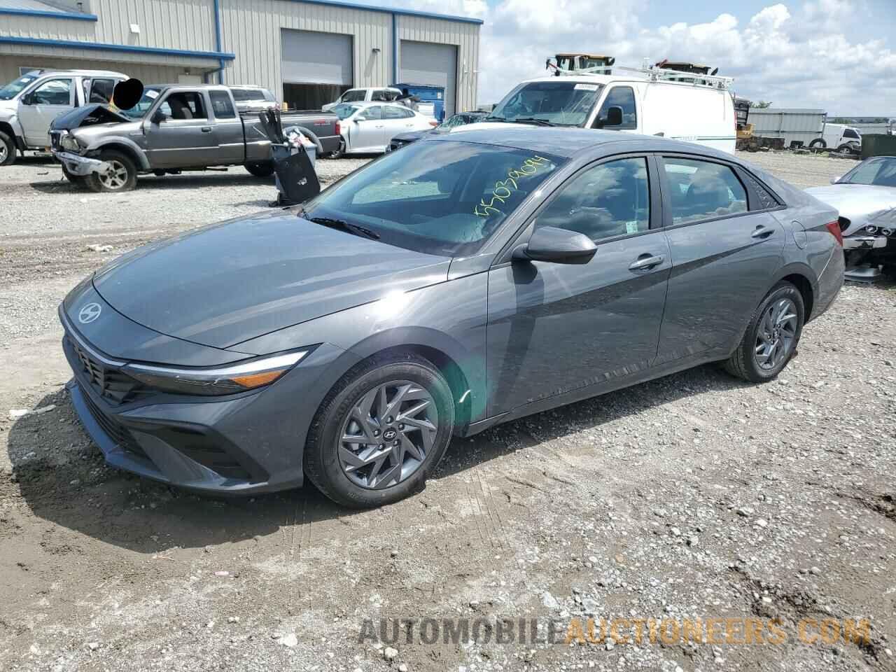 KMHLM4DG3RU750011 HYUNDAI ELANTRA 2024