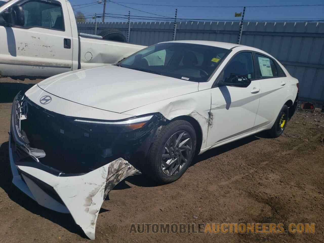 KMHLM4DG7RU698754 HYUNDAI ELANTRA 2024