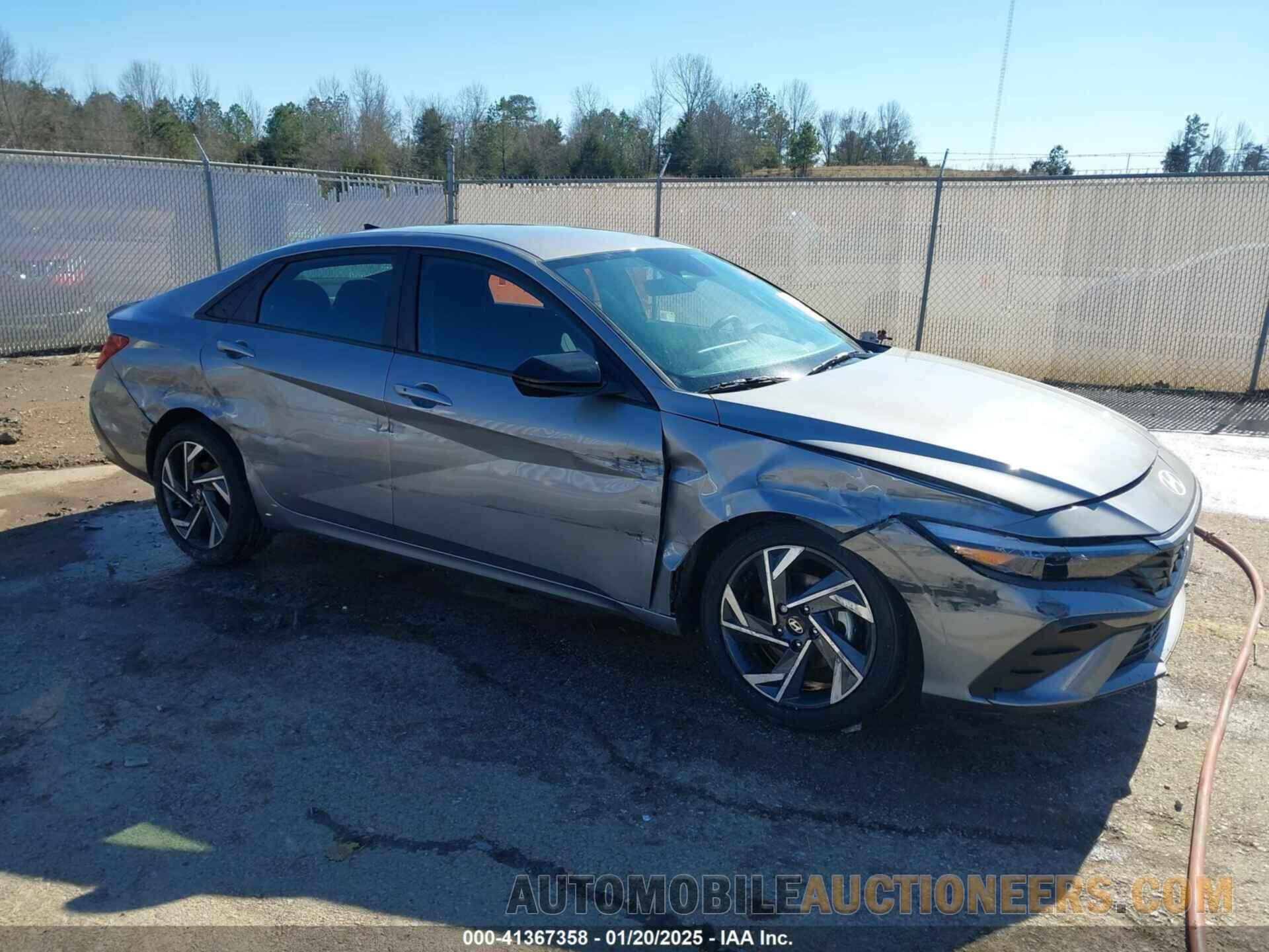 KMHLM4DG8SU869937 HYUNDAI ELANTRA 2025