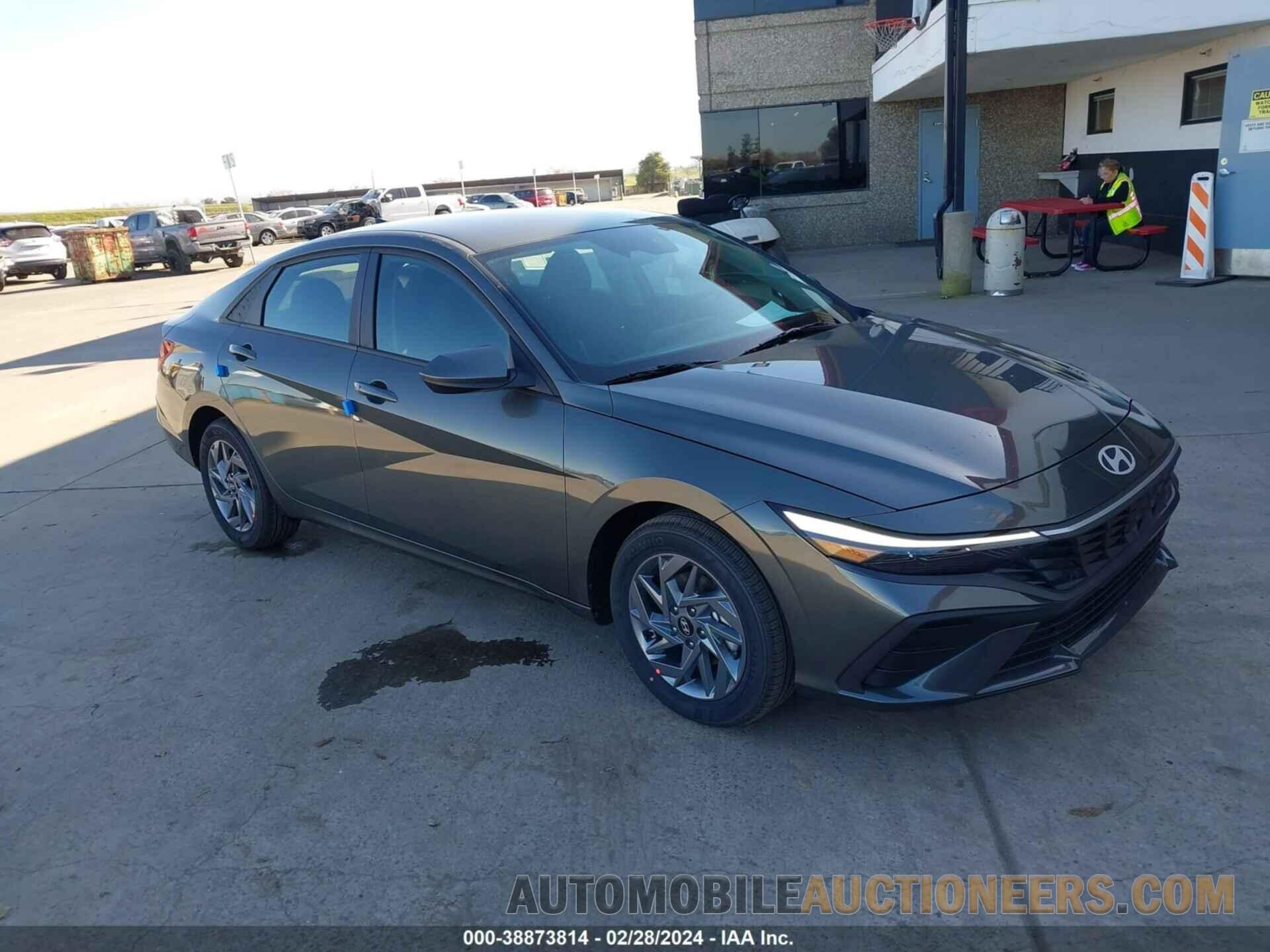 KMHLM4DJ5RU104724 HYUNDAI ELANTRA HYBRID 2024