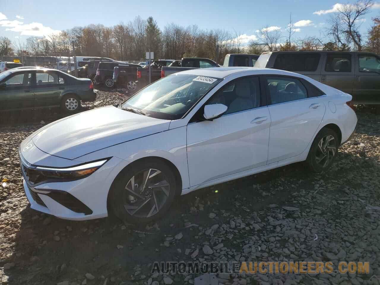 KMHLP4DG8SU870738 HYUNDAI ELANTRA 2025