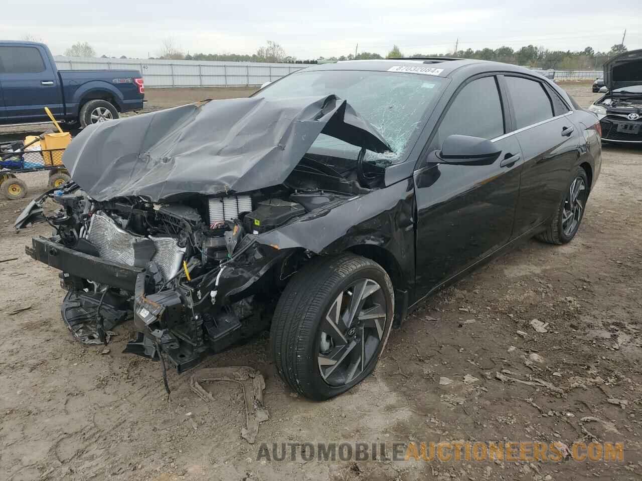 KMHLS4DG2RU843558 HYUNDAI ELANTRA 2024