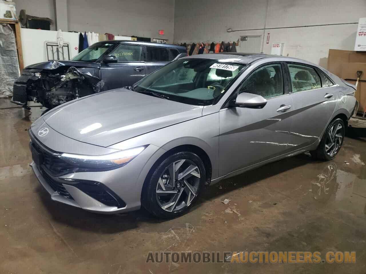 KMHLS4DG2SU897190 HYUNDAI ELANTRA 2025