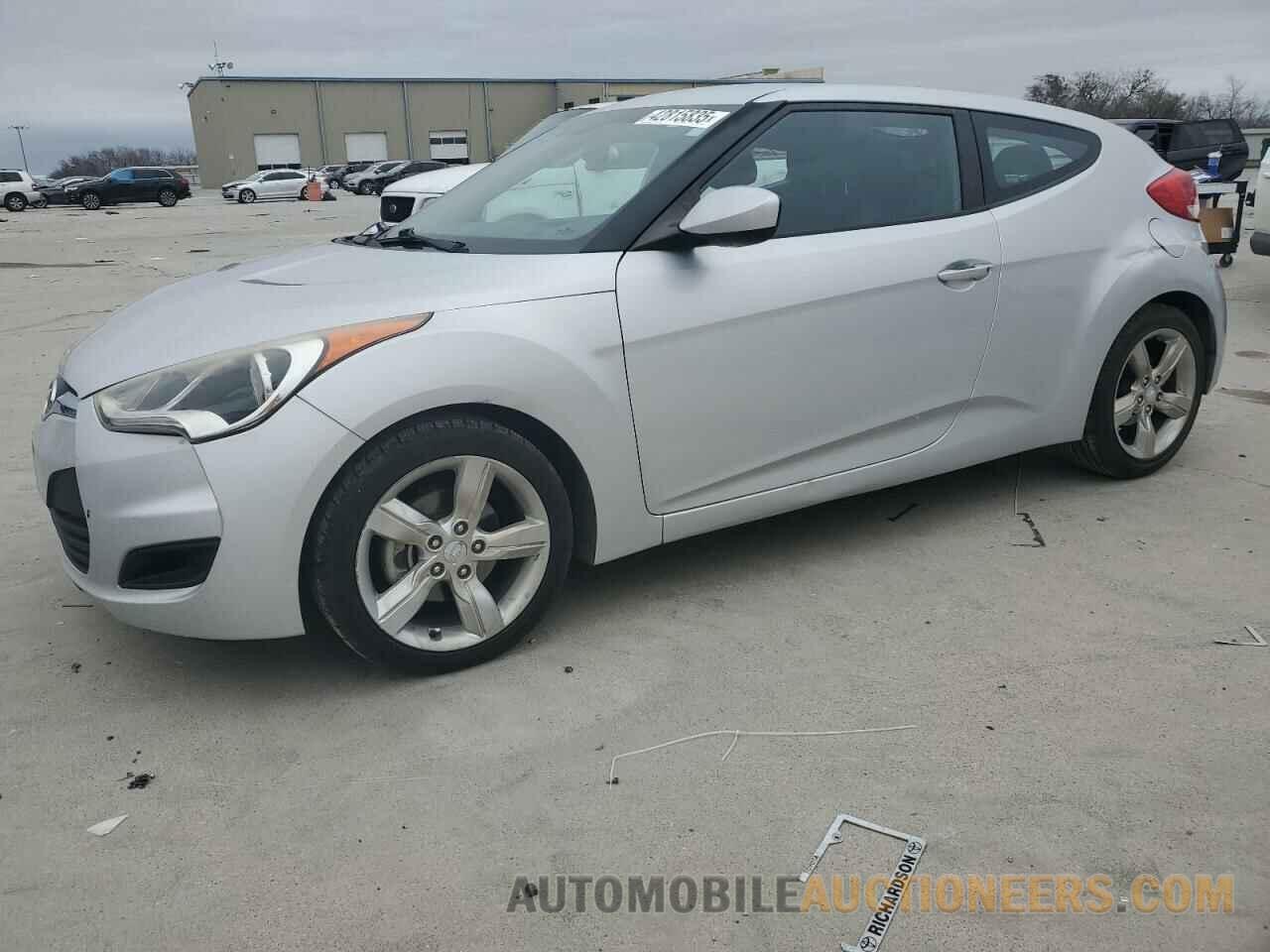 KMHTC6AD2FU227406 HYUNDAI VELOSTER 2015