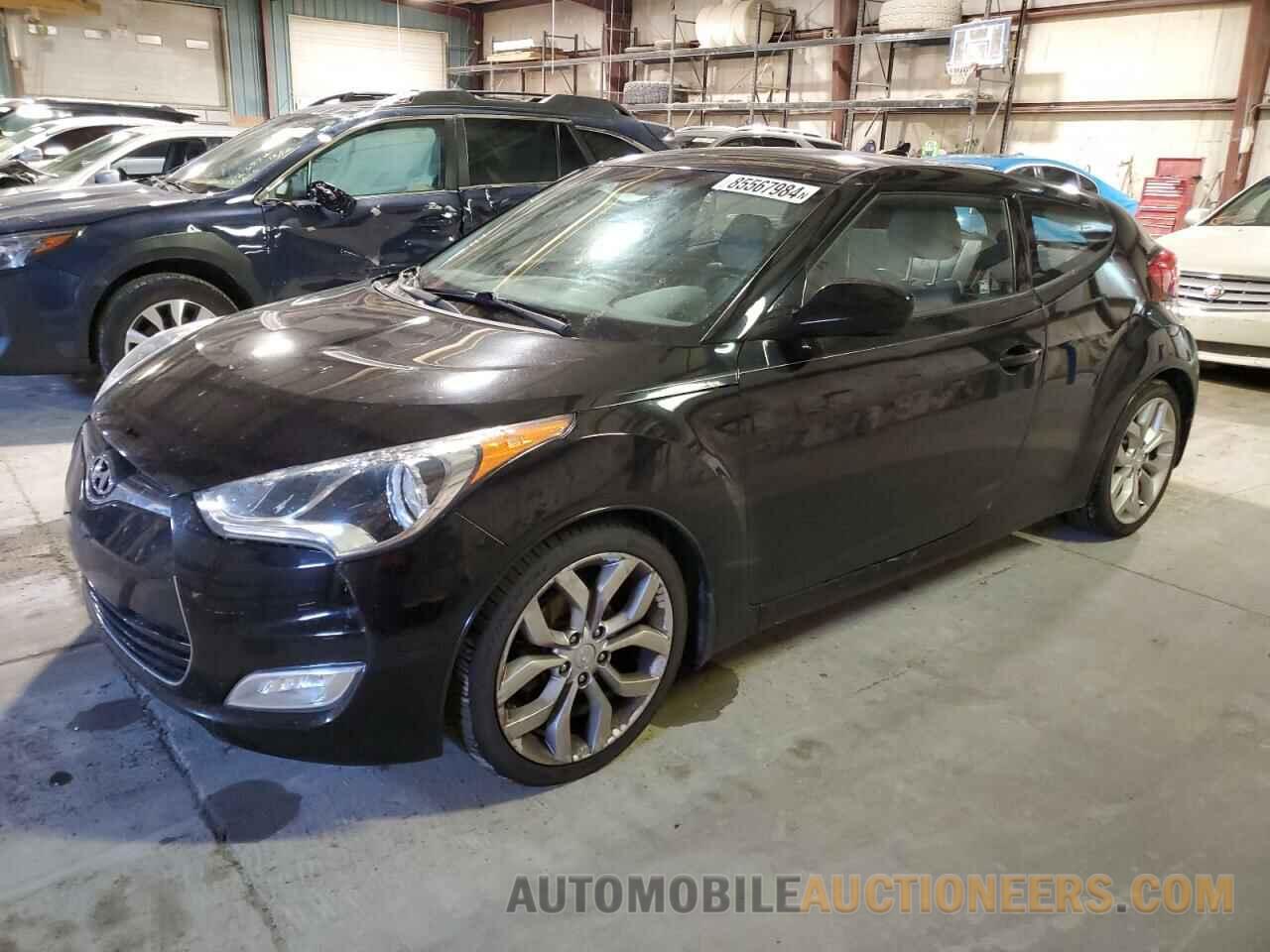 KMHTC6AD3DU126128 HYUNDAI VELOSTER 2013