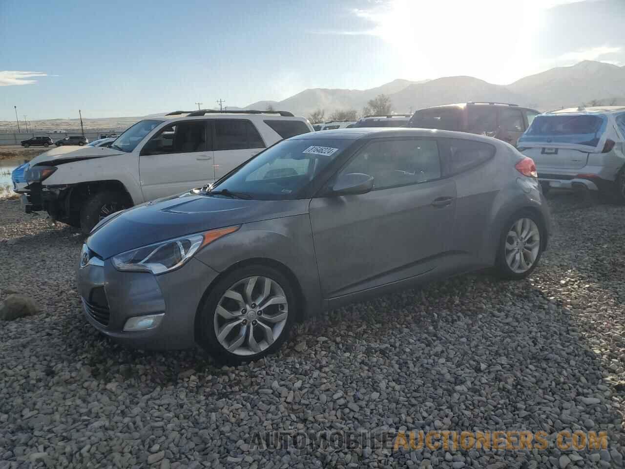 KMHTC6AD4DU139437 HYUNDAI VELOSTER 2013