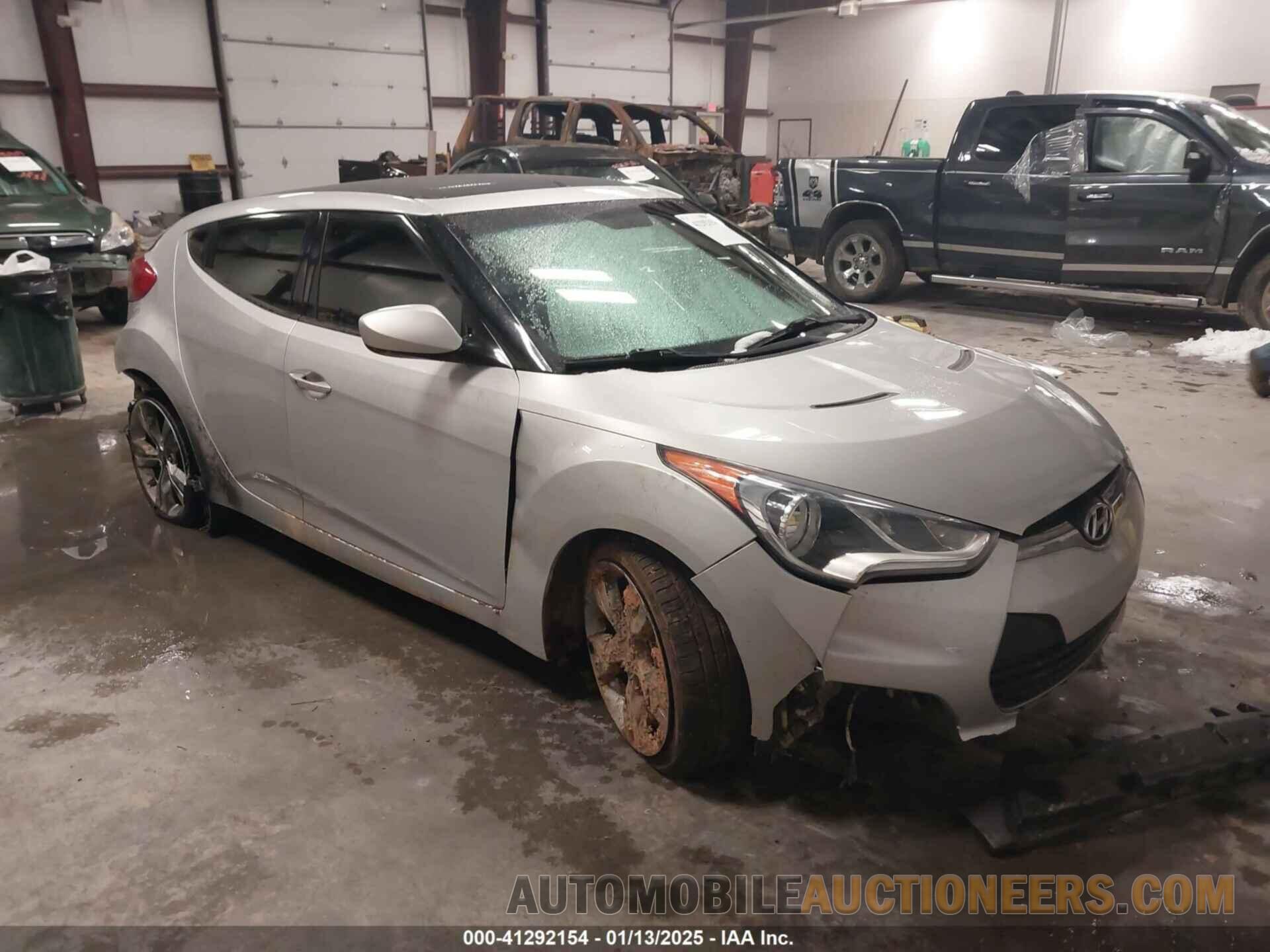 KMHTC6AD4FU230324 HYUNDAI VELOSTER 2015