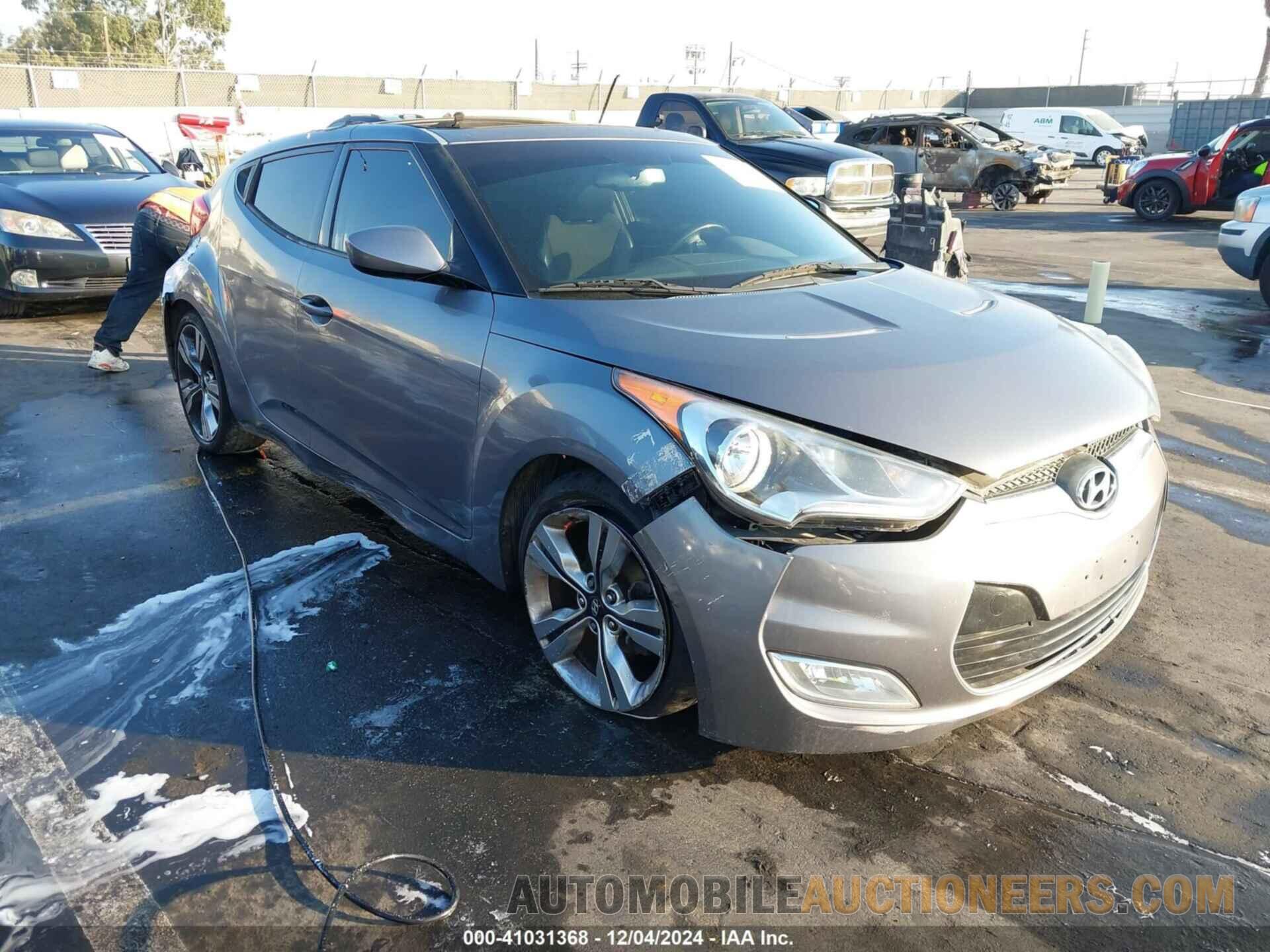 KMHTC6AD5DU089003 HYUNDAI VELOSTER 2013