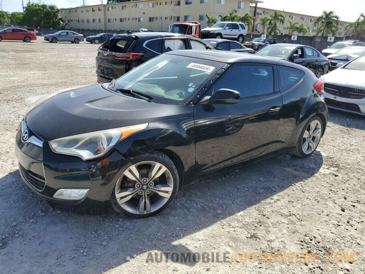 KMHTC6AD5DU165027 HYUNDAI VELOSTER 2013