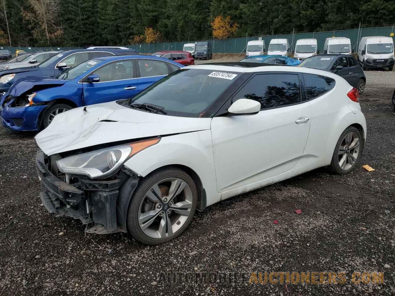 KMHTC6AD5DU177727 HYUNDAI VELOSTER 2013