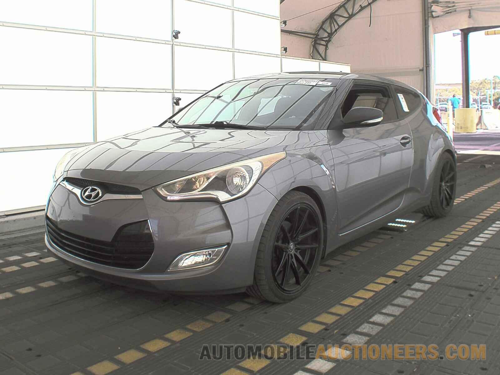 KMHTC6AD6FU225495 Hyundai  2015