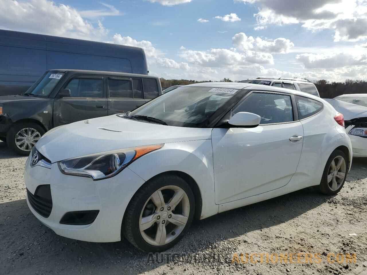 KMHTC6AD8DU095216 HYUNDAI VELOSTER 2013