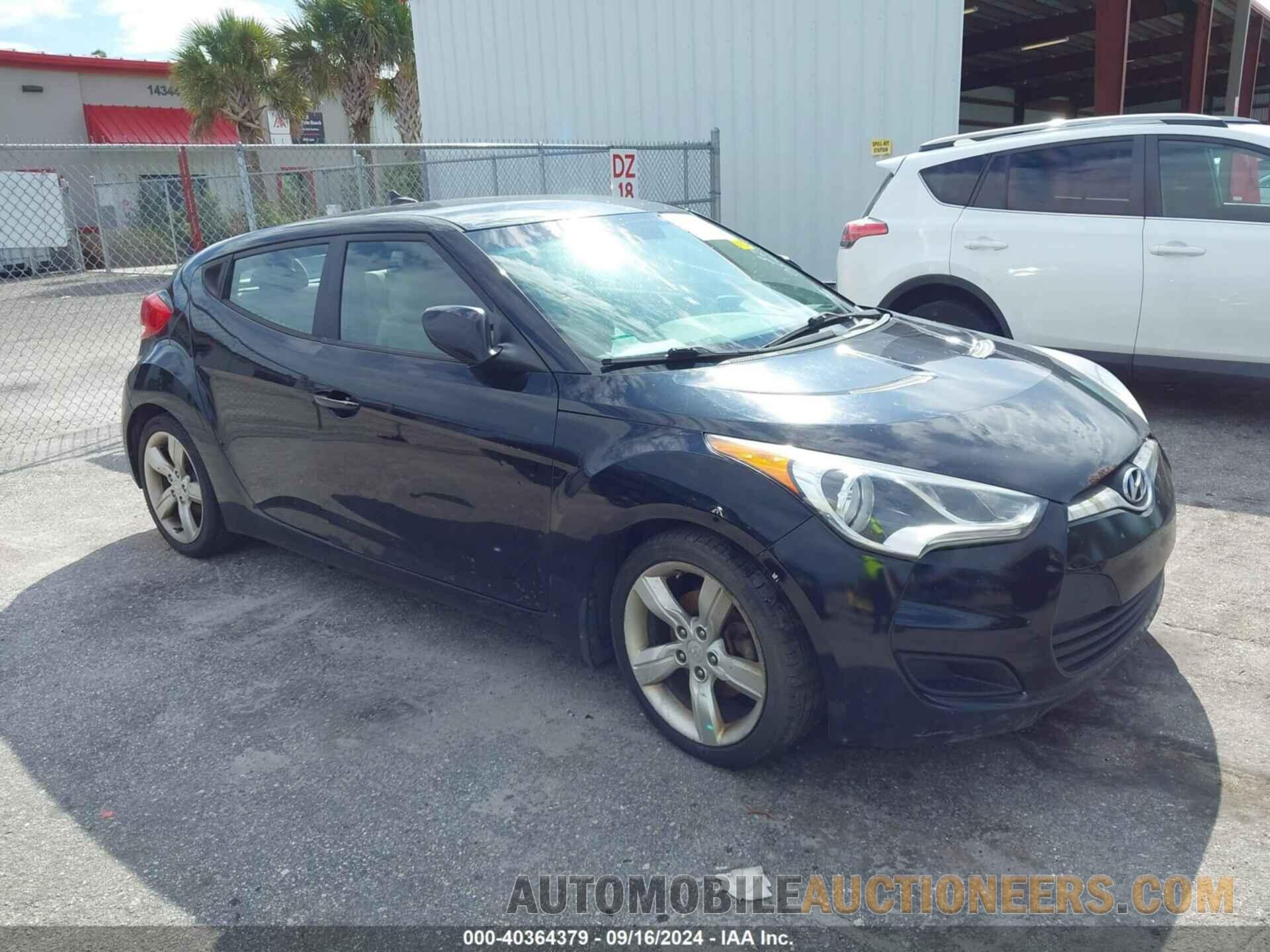 KMHTC6AD9DU084693 HYUNDAI VELOSTER 2013