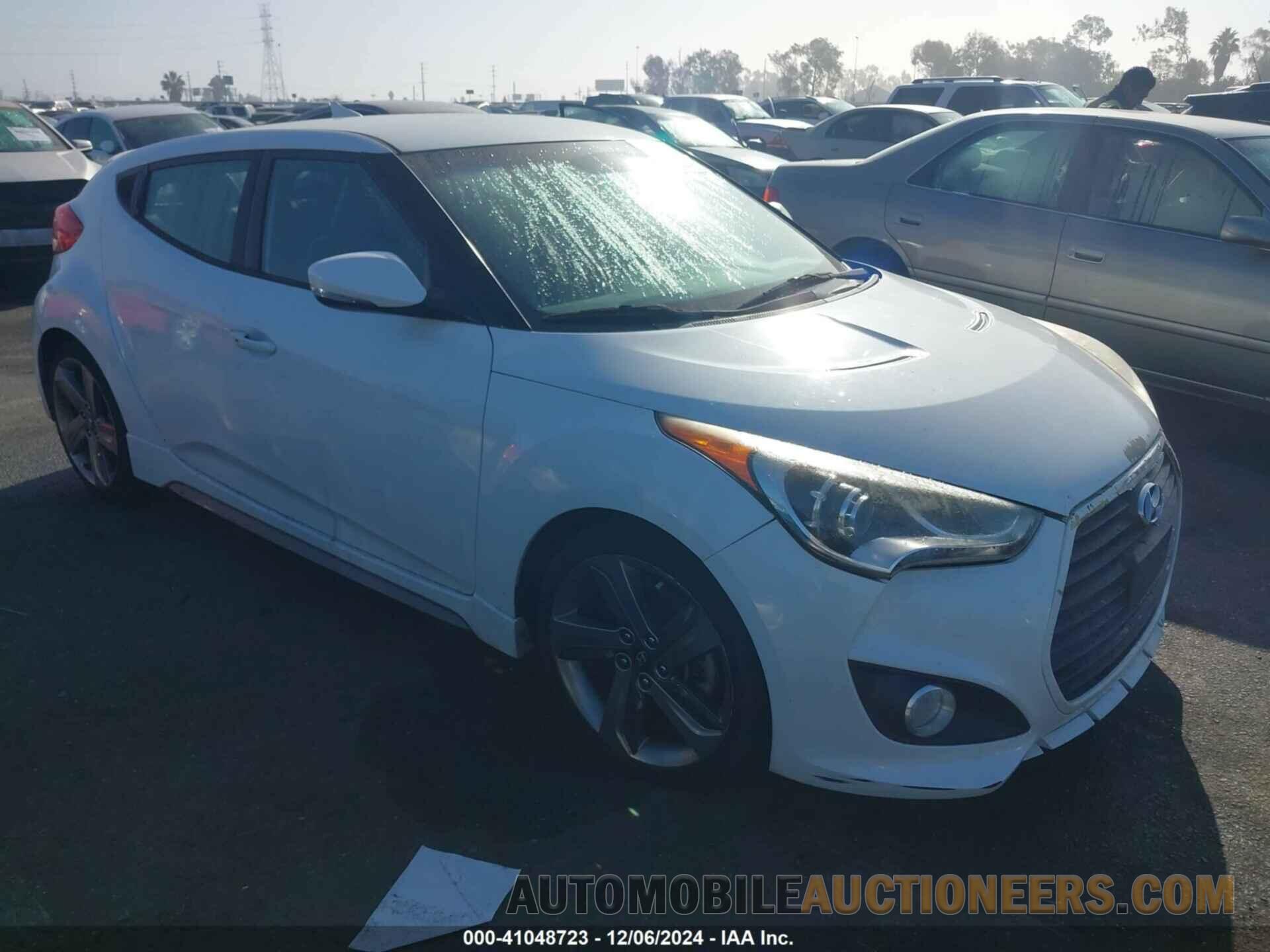 KMHTC6AE2DU141213 HYUNDAI VELOSTER 2013