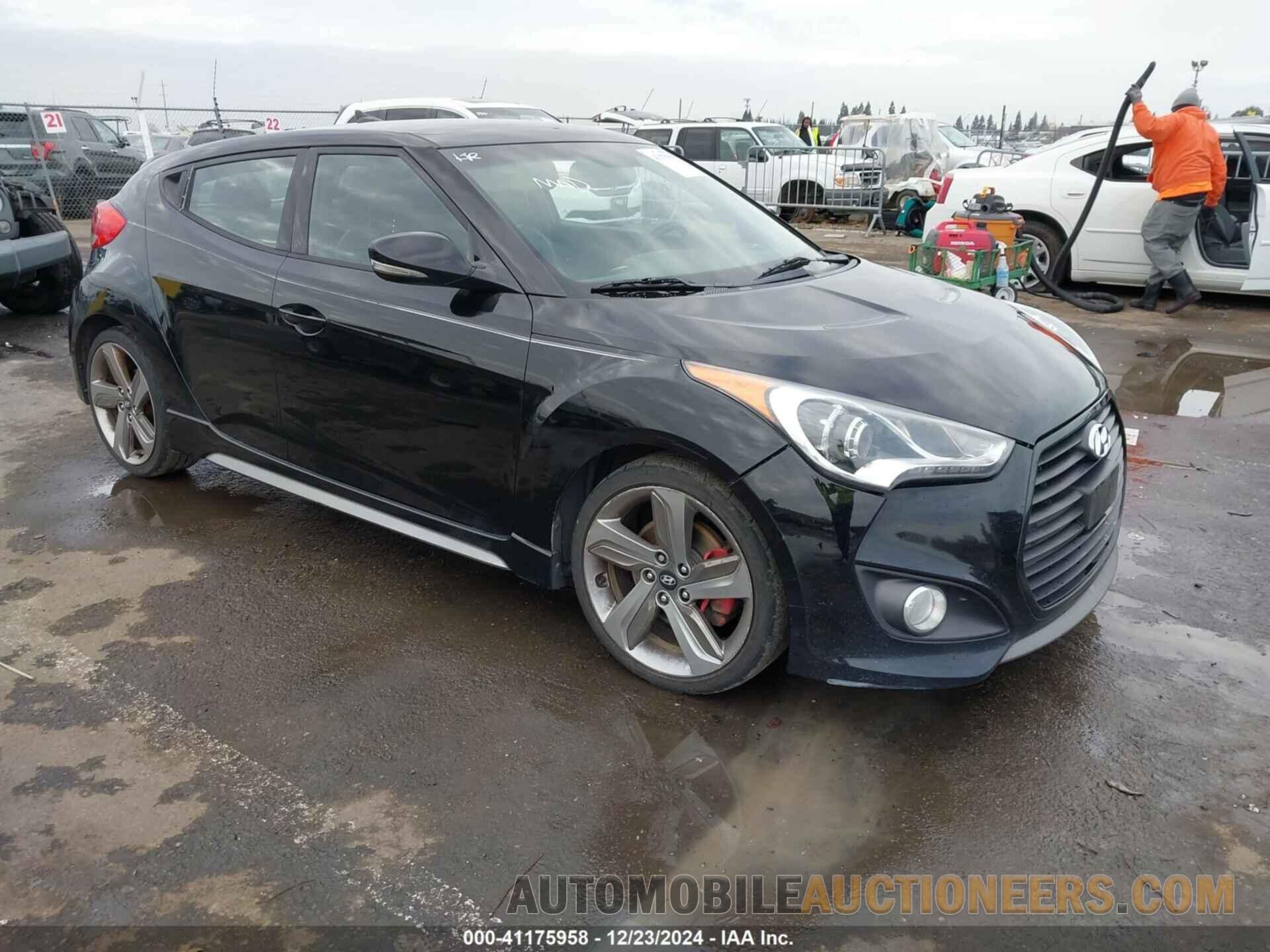 KMHTC6AE3DU117471 HYUNDAI VELOSTER 2013