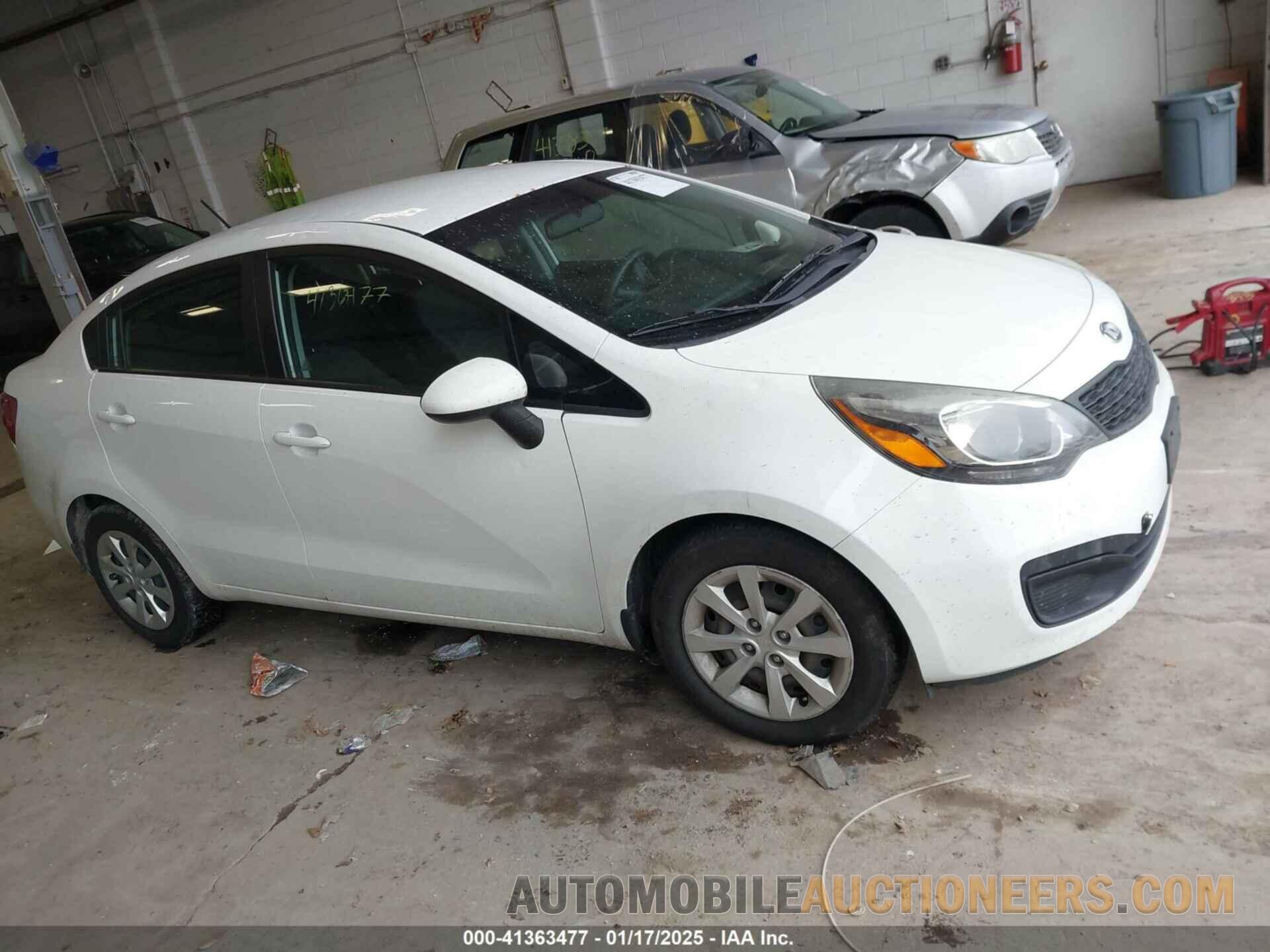 KNADM4A30E6413477 KIA RIO 2014