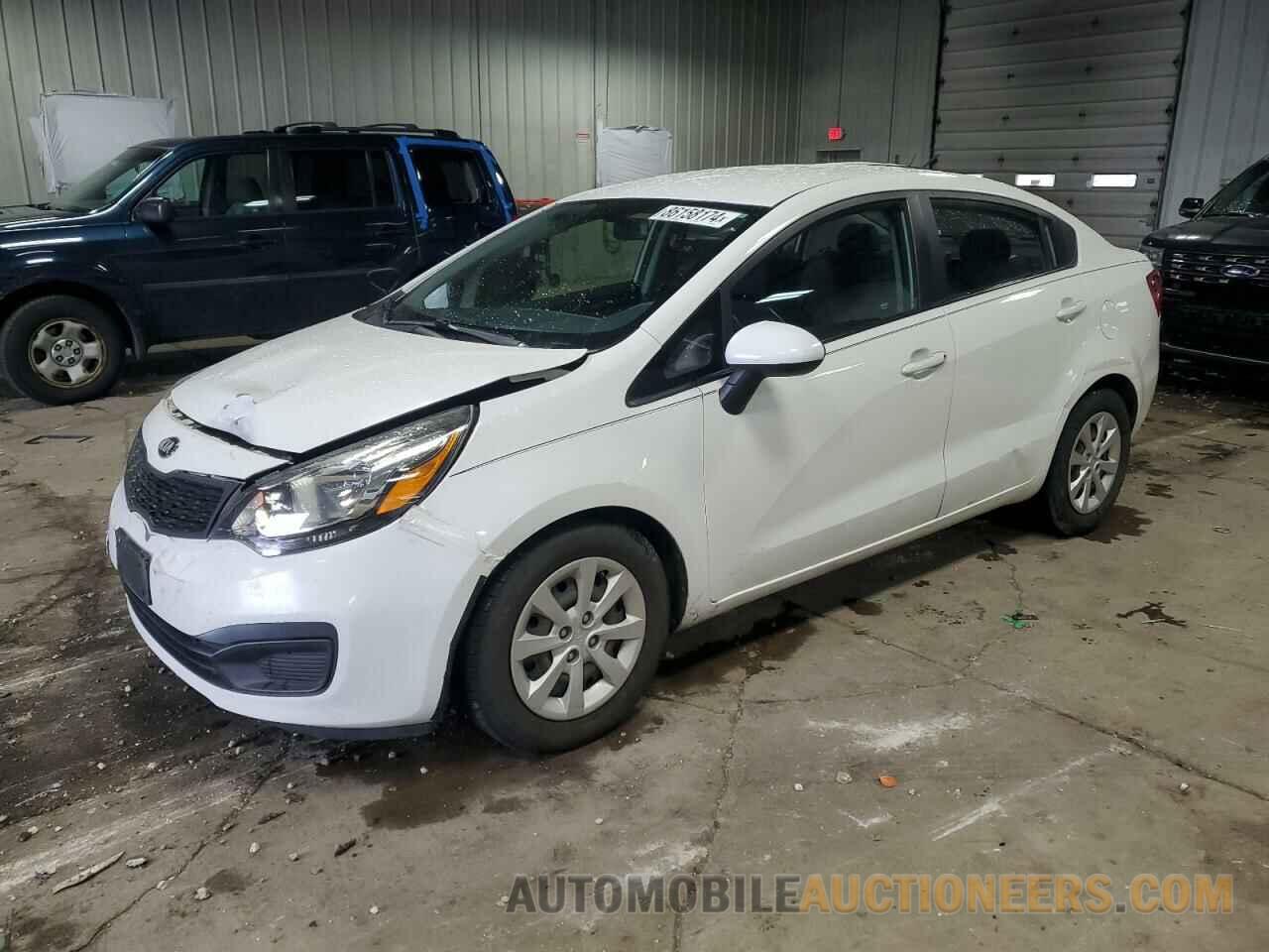 KNADM4A31F6462396 KIA RIO 2015