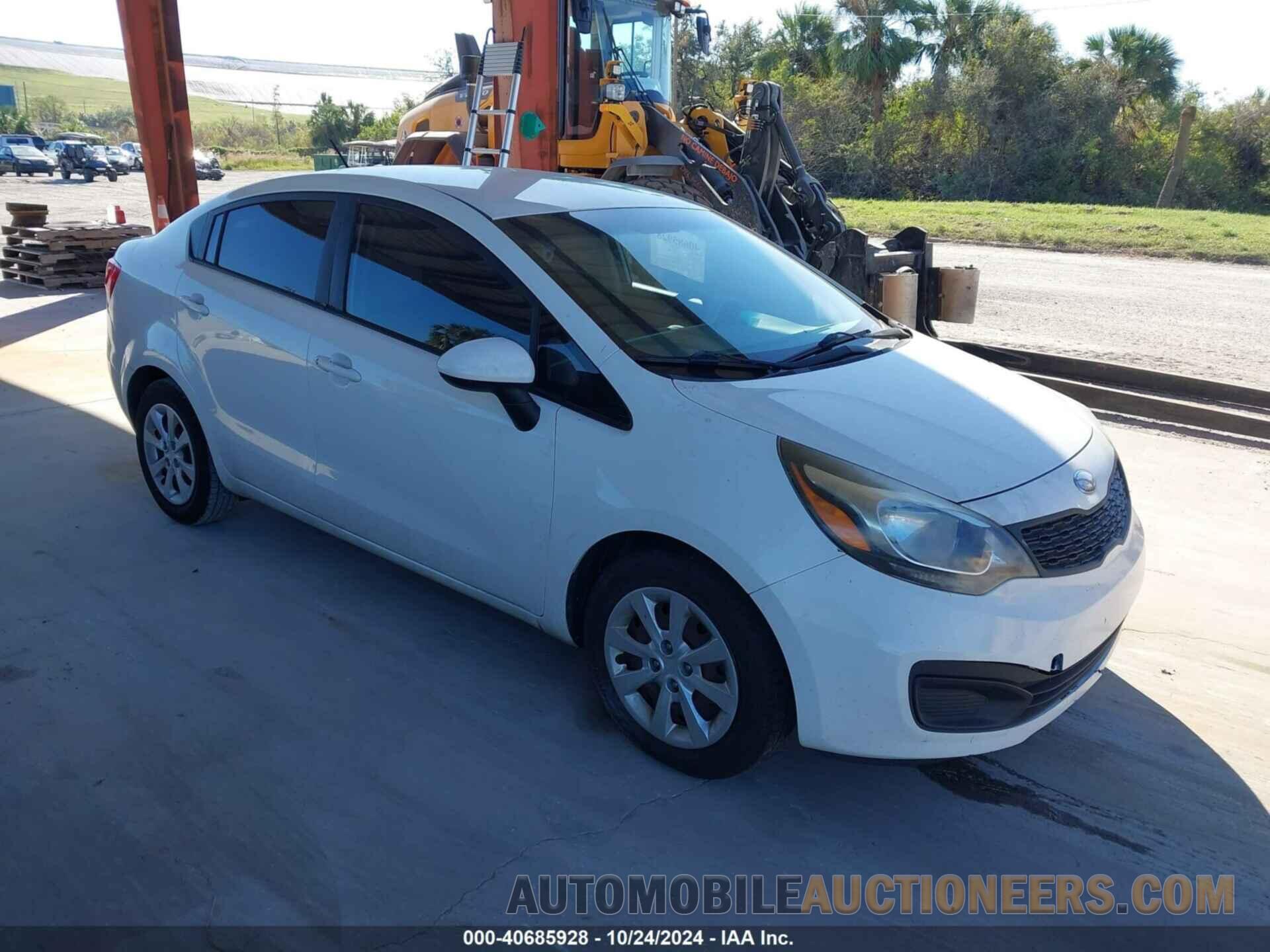 KNADM4A32D6232802 KIA RIO 2013