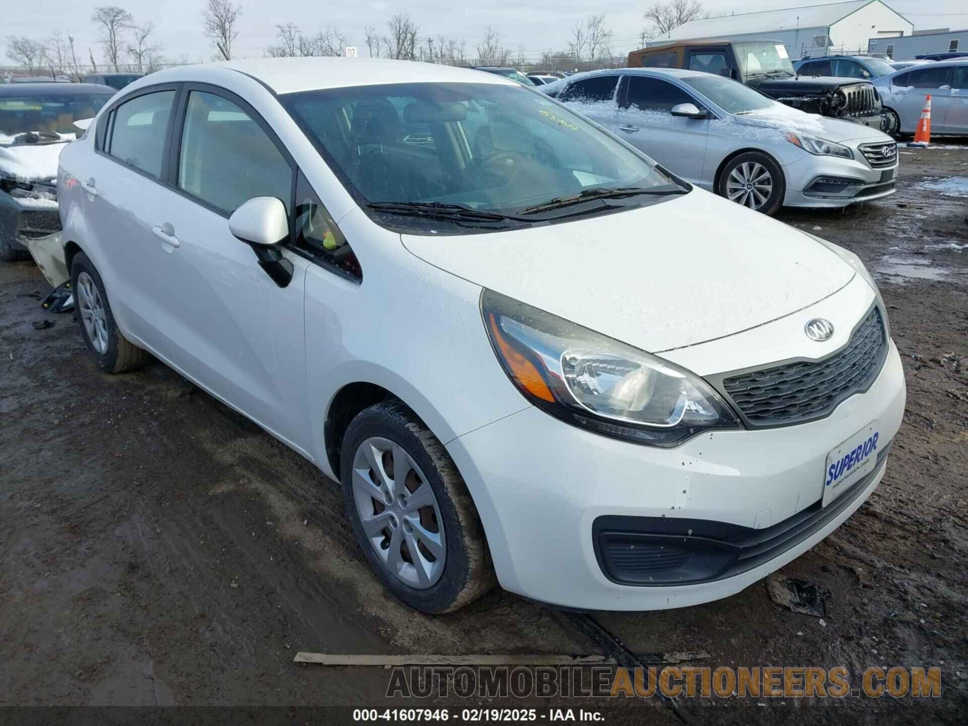 KNADM4A32F6515770 KIA RIO 2015