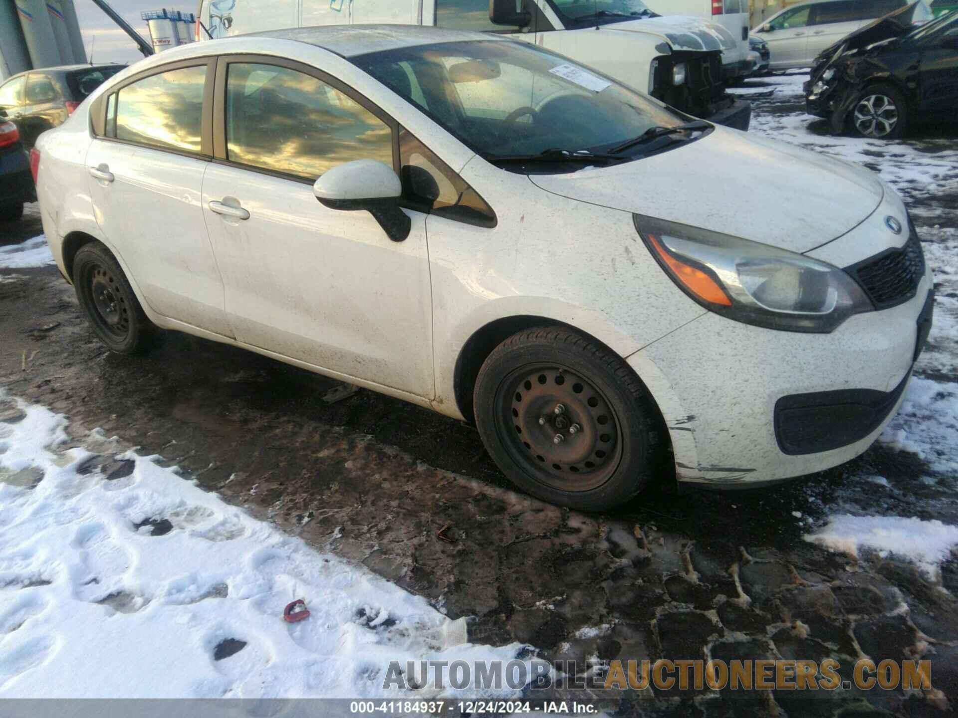 KNADM4A35F6507002 KIA RIO 2015