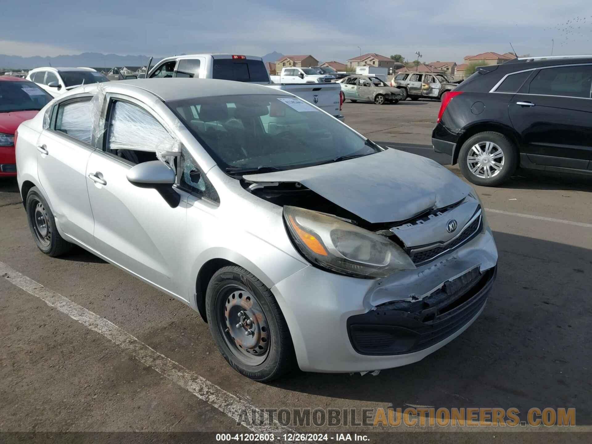 KNADM4A38E6413002 KIA RIO 2014