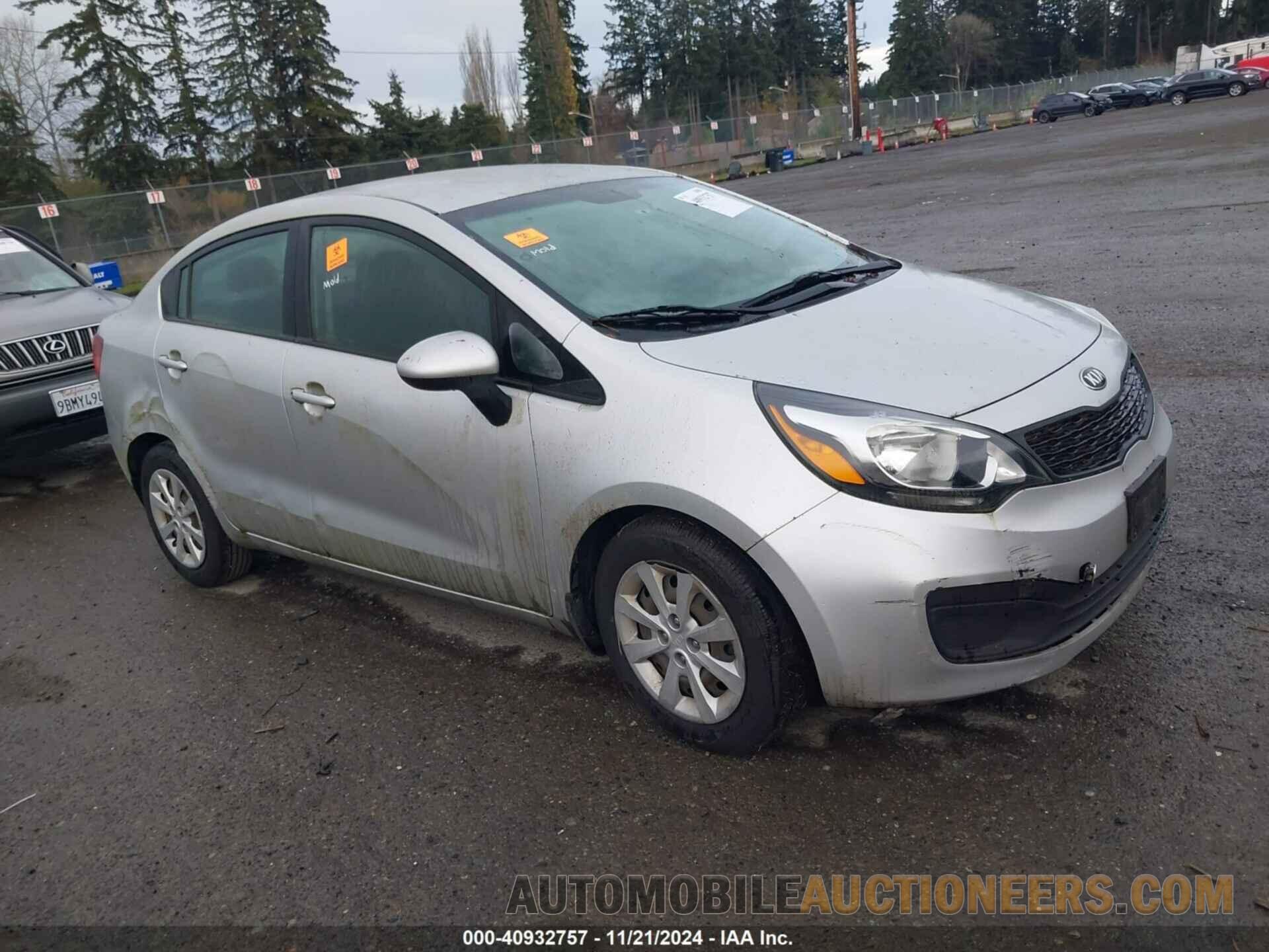 KNADM4A3XF6458606 KIA RIO 2015